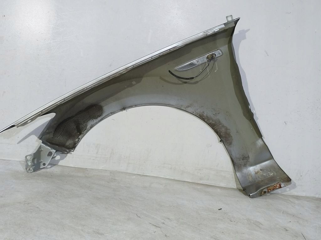 Ford Mondeo MK4 fender right 76