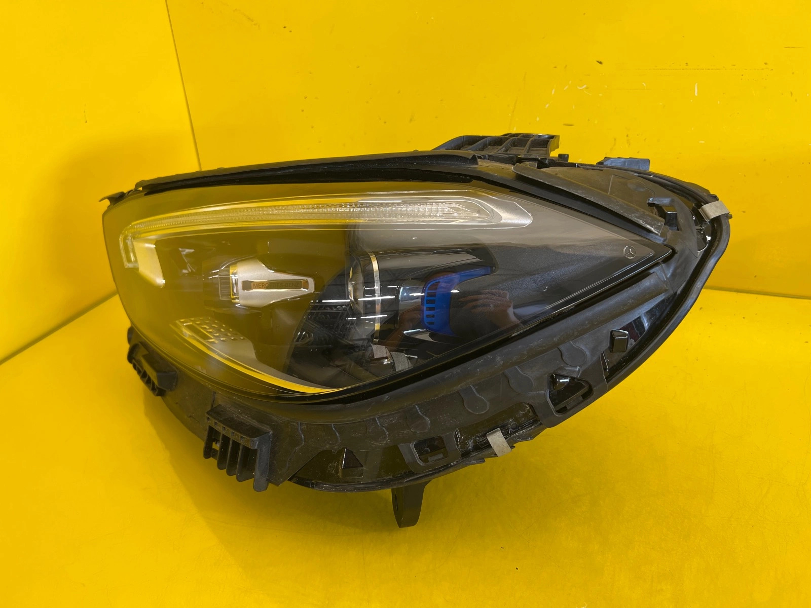 light left Mercedes C-Klasa W206 A2069065304 Digital Light