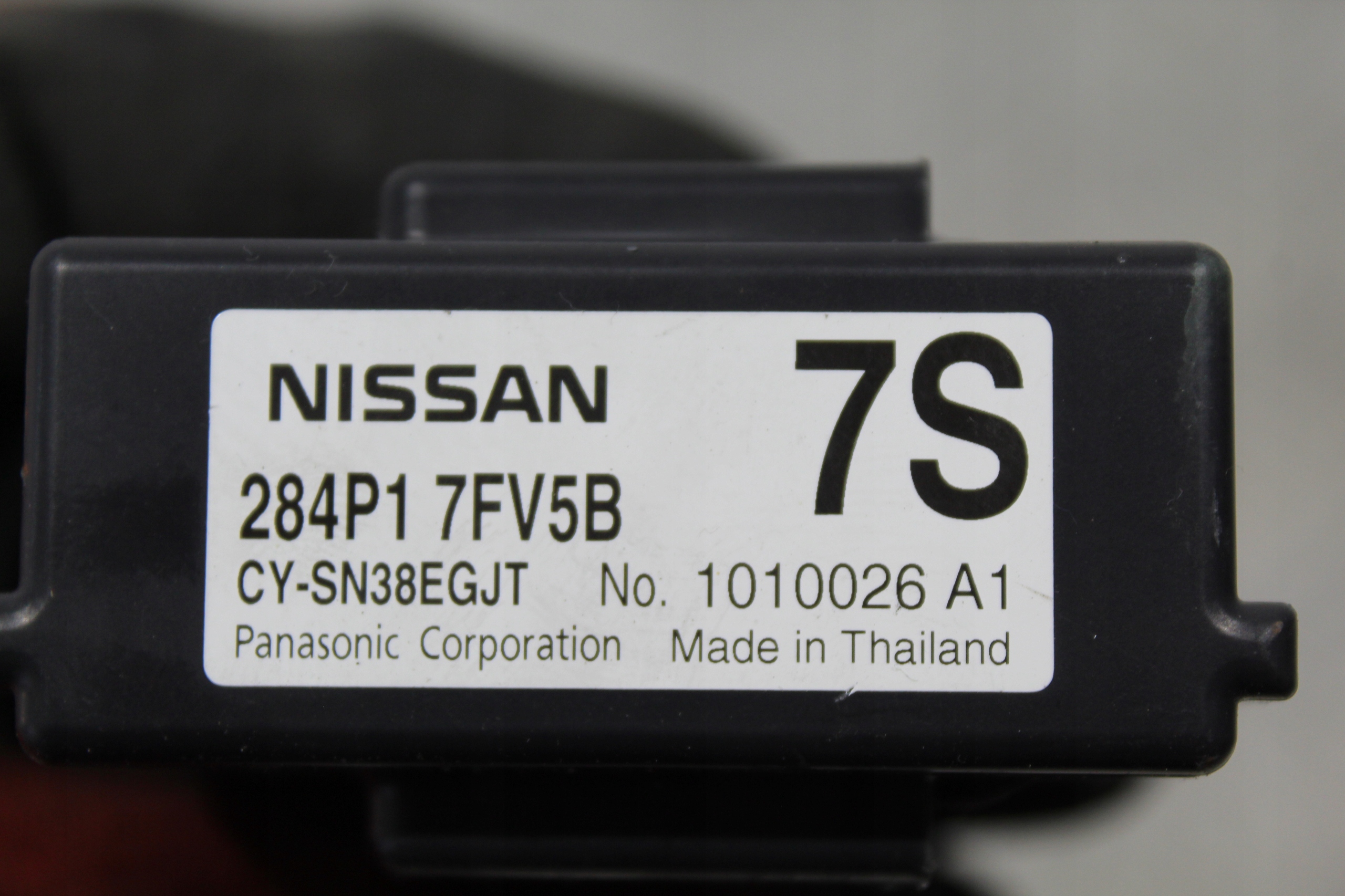 module control unit X-TRAIL III T32 LIFT 284P17FV5B