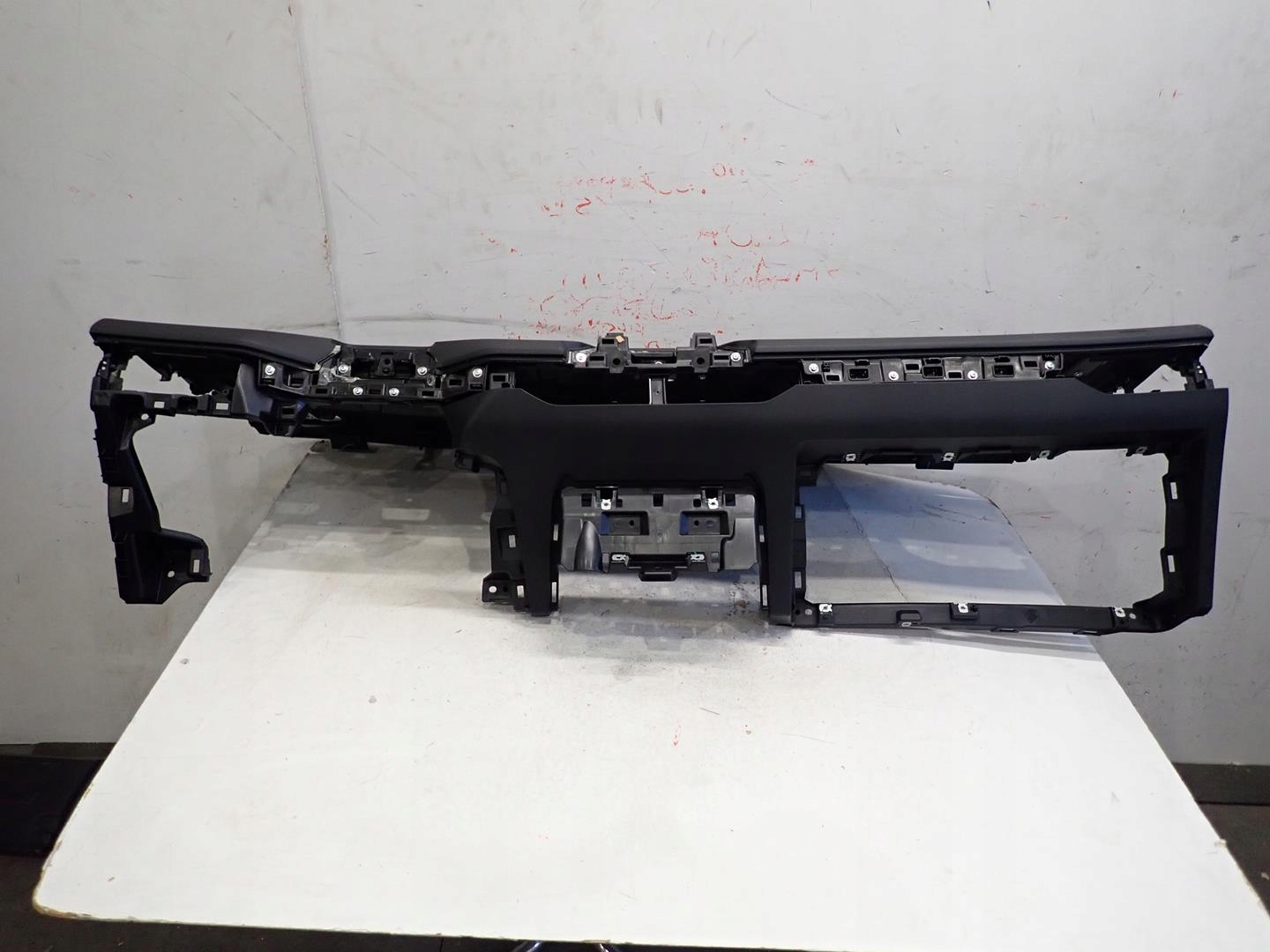 dashboard console cockpit MG5 MG 4 2022- Y0235193
