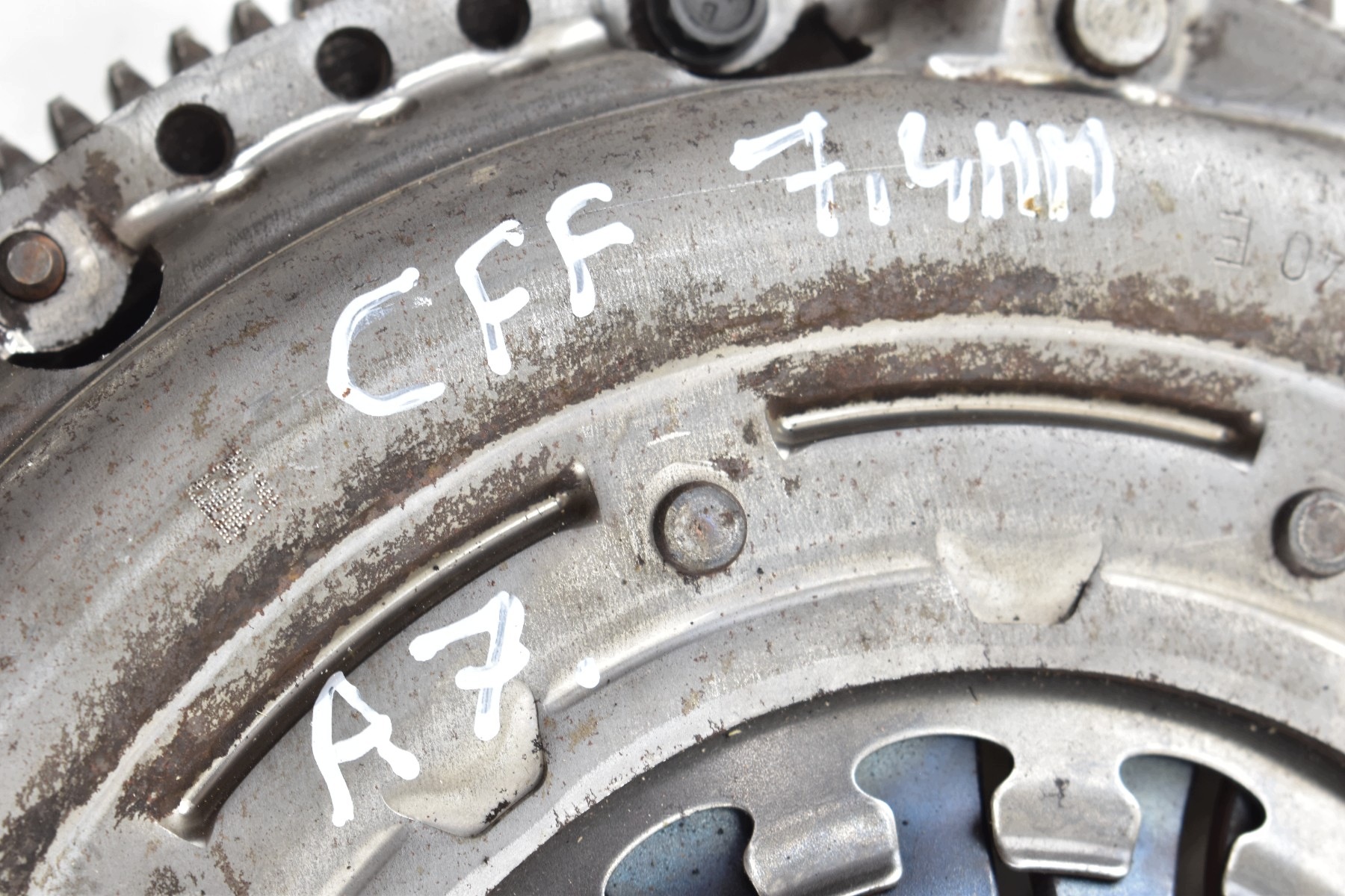 wheel flywheel clutch VW GOLF V PASSAT B7 AUDI A3 2.0 TDI CFF