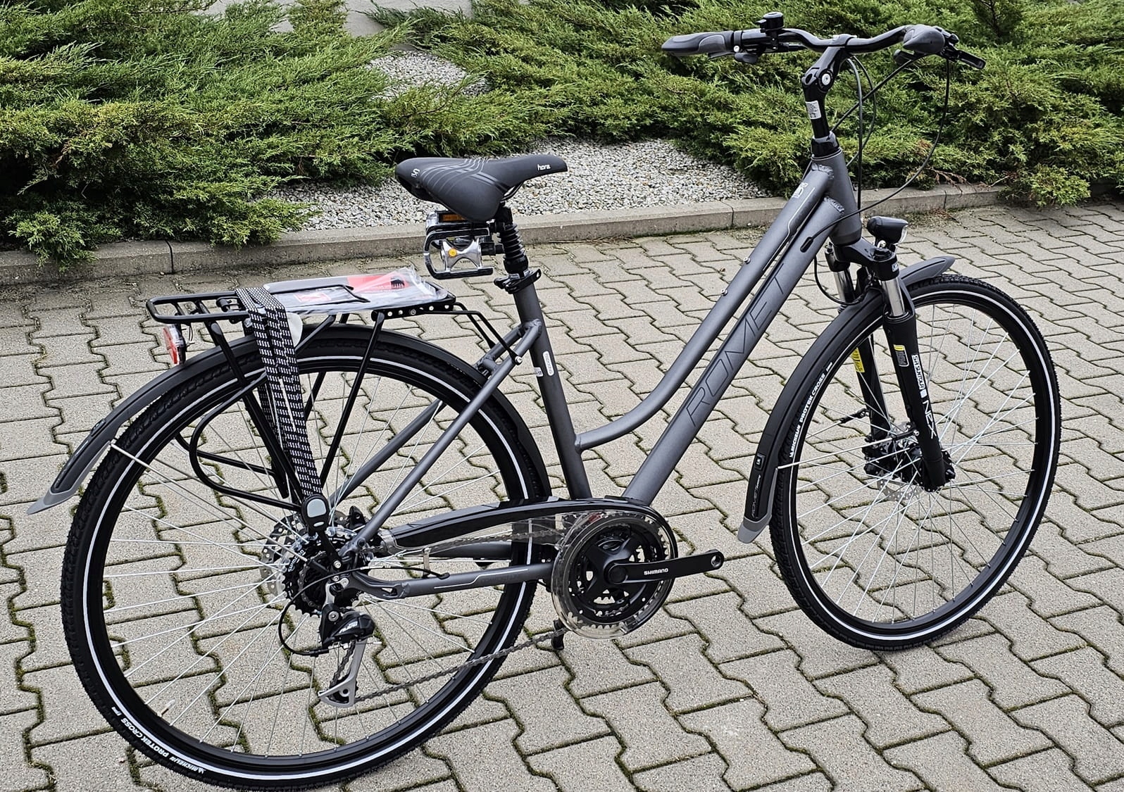 ROMET GAZELA 6 2023 grafitowo-czarny L-20" ROWER-SPORT_PL Model GAZELA 6 2023