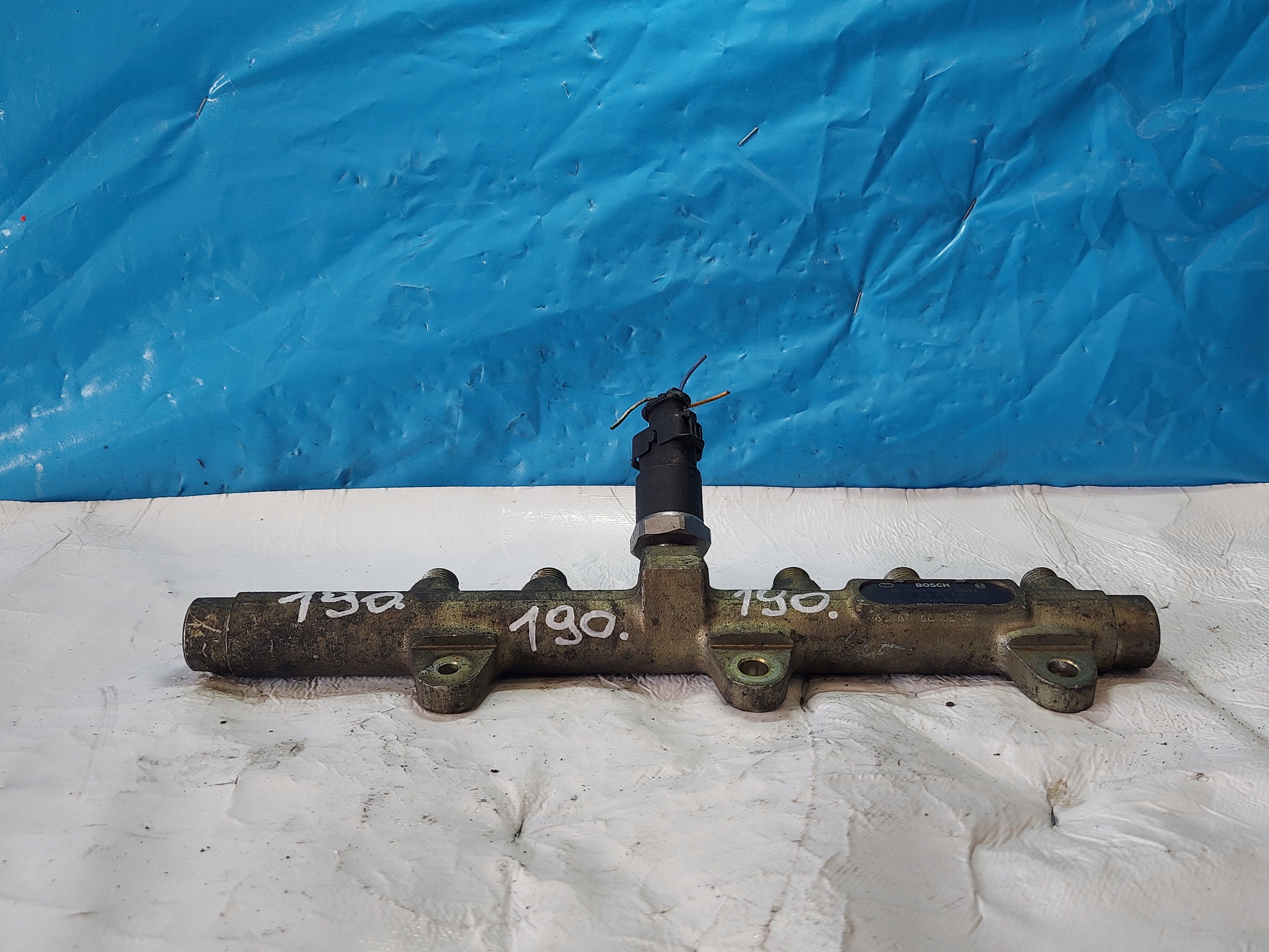 Rampe injection FIAT STILO 1.9 JTD 0445214016