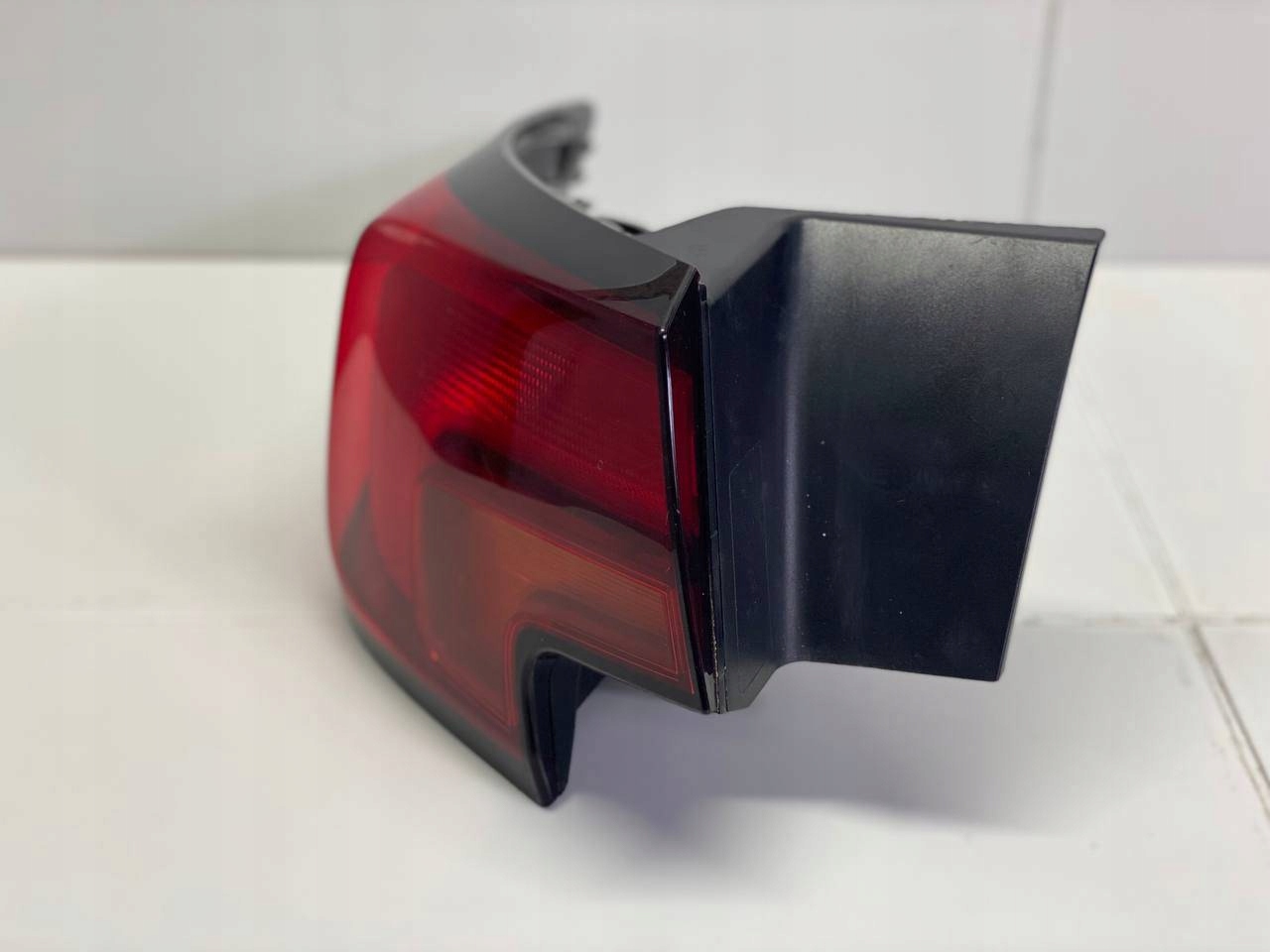 light rear left side Opel Astra K 2017 39099014
