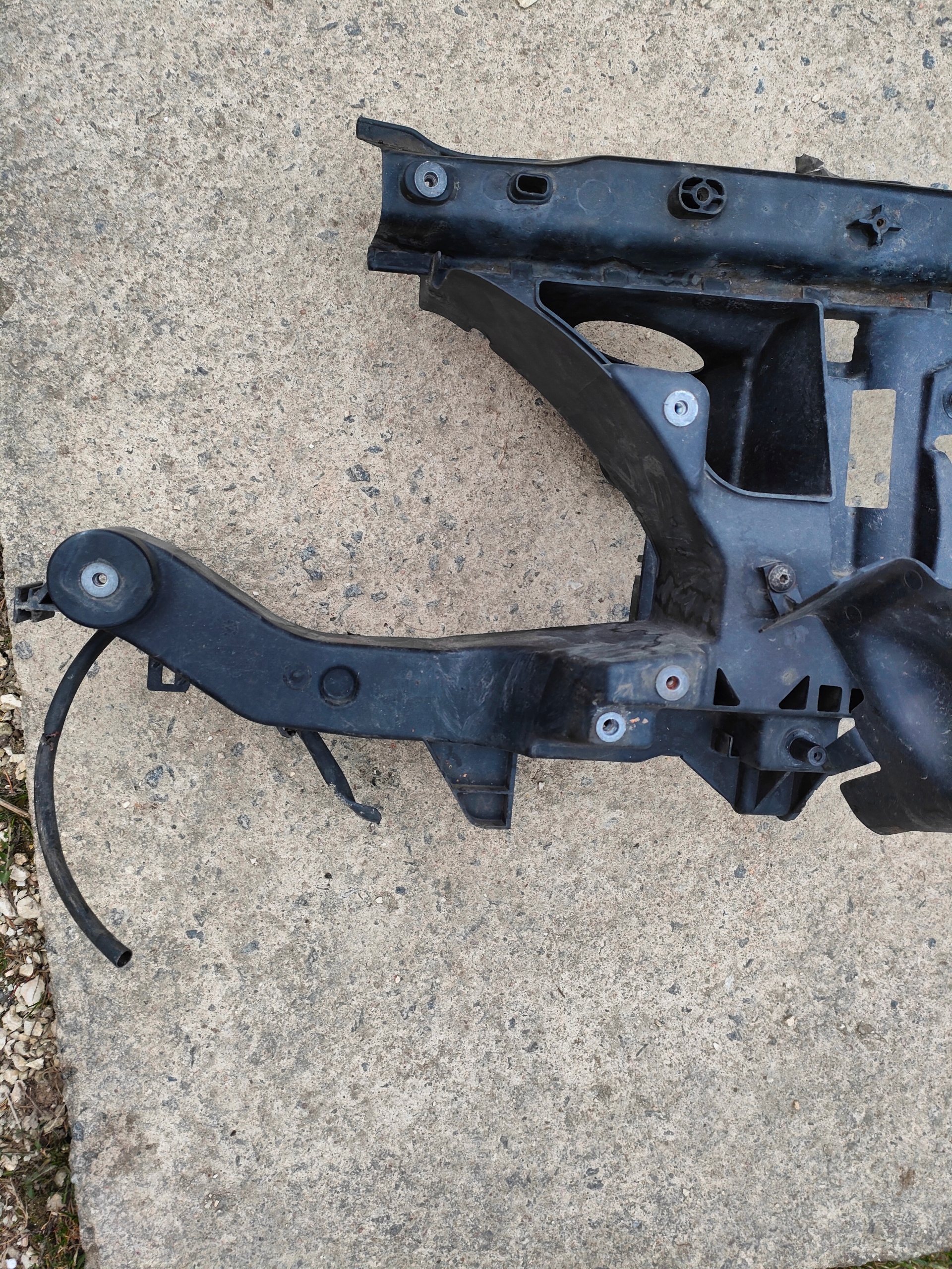 MERCEDES VITO 2 II W639 support panel for radiators front pillar A6395843238