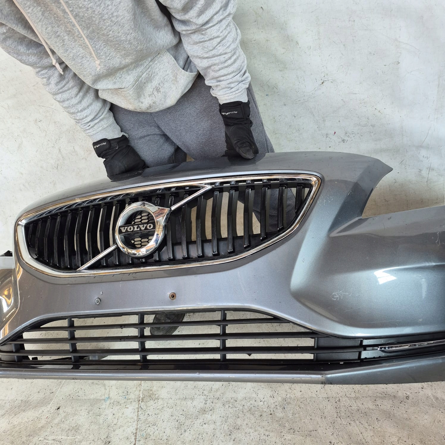 VOLVO V40 II 12-16 bumper front front without DZIUR 31283732