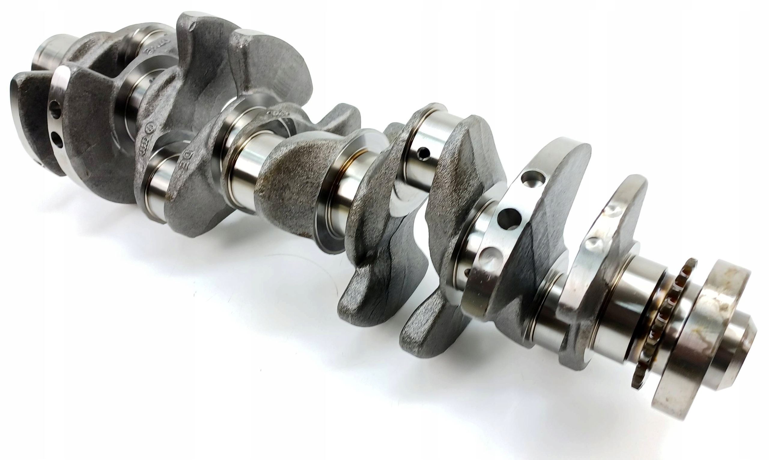 ASO WAŁ KORBOWY VW JETTA 2.5 FSI 07K105101E Waga produktu z opakowaniem jednostkowym 15 kg