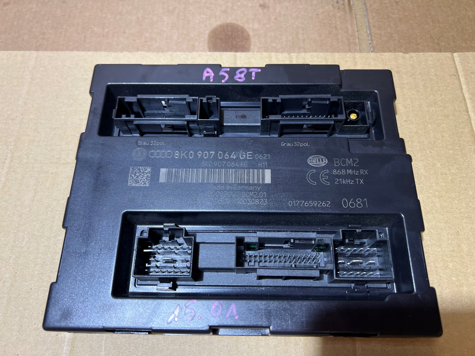 AUDI A5 8T LIFT module control unit KOMFORTU 8K0907064GE
