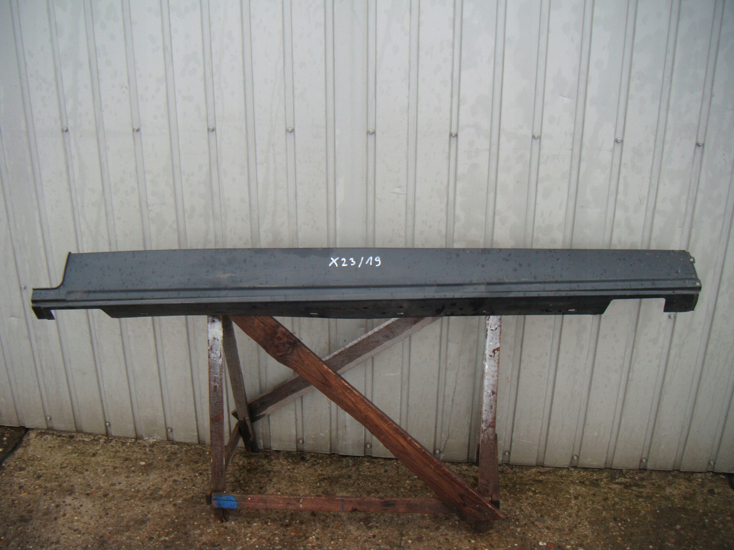 RANGE ROVER SPORT L494 13- LISTWA PODŁOGOWA LEWA