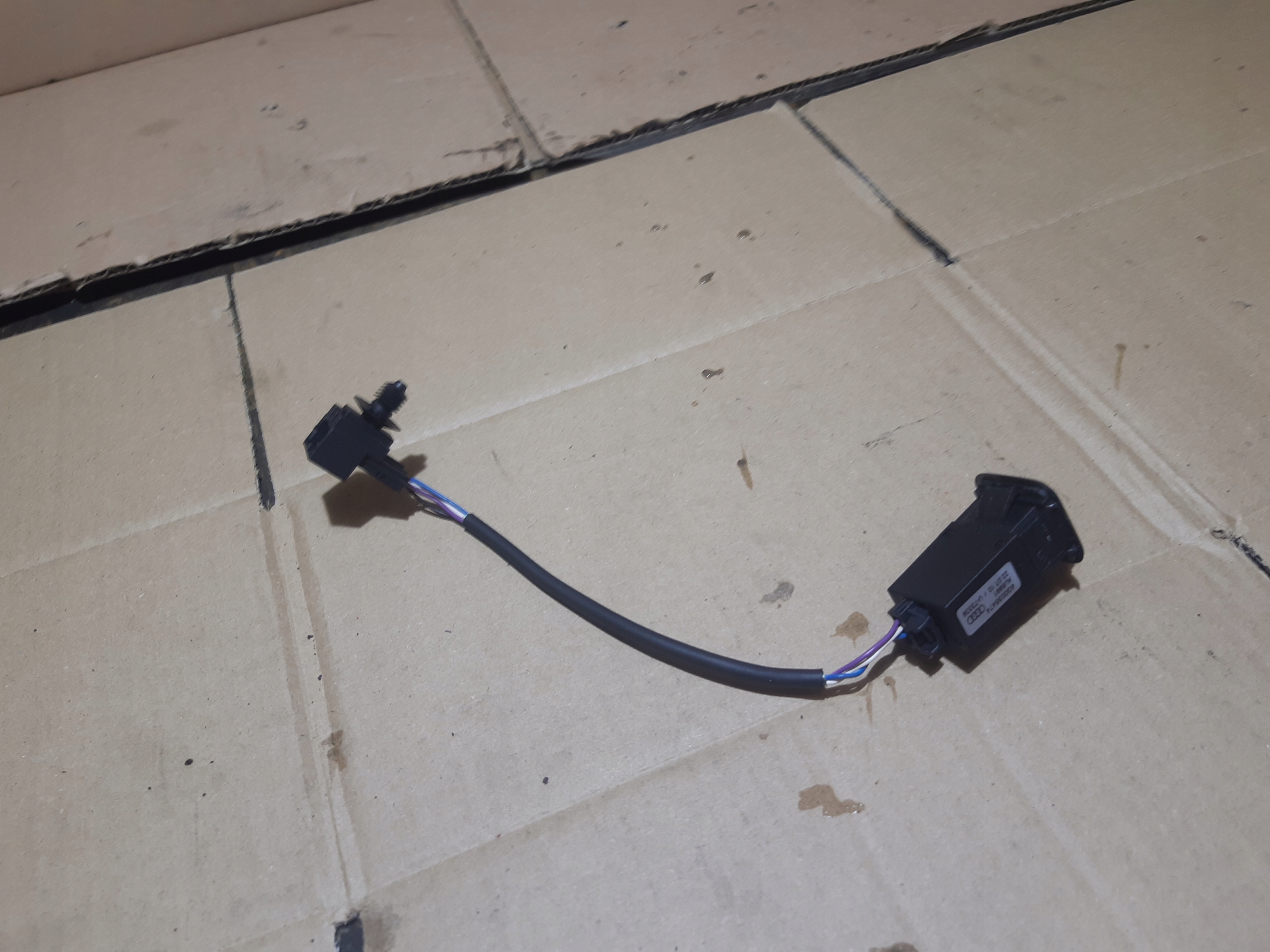 AUDI A6 C7 Adaptateur AUX 4G0035474