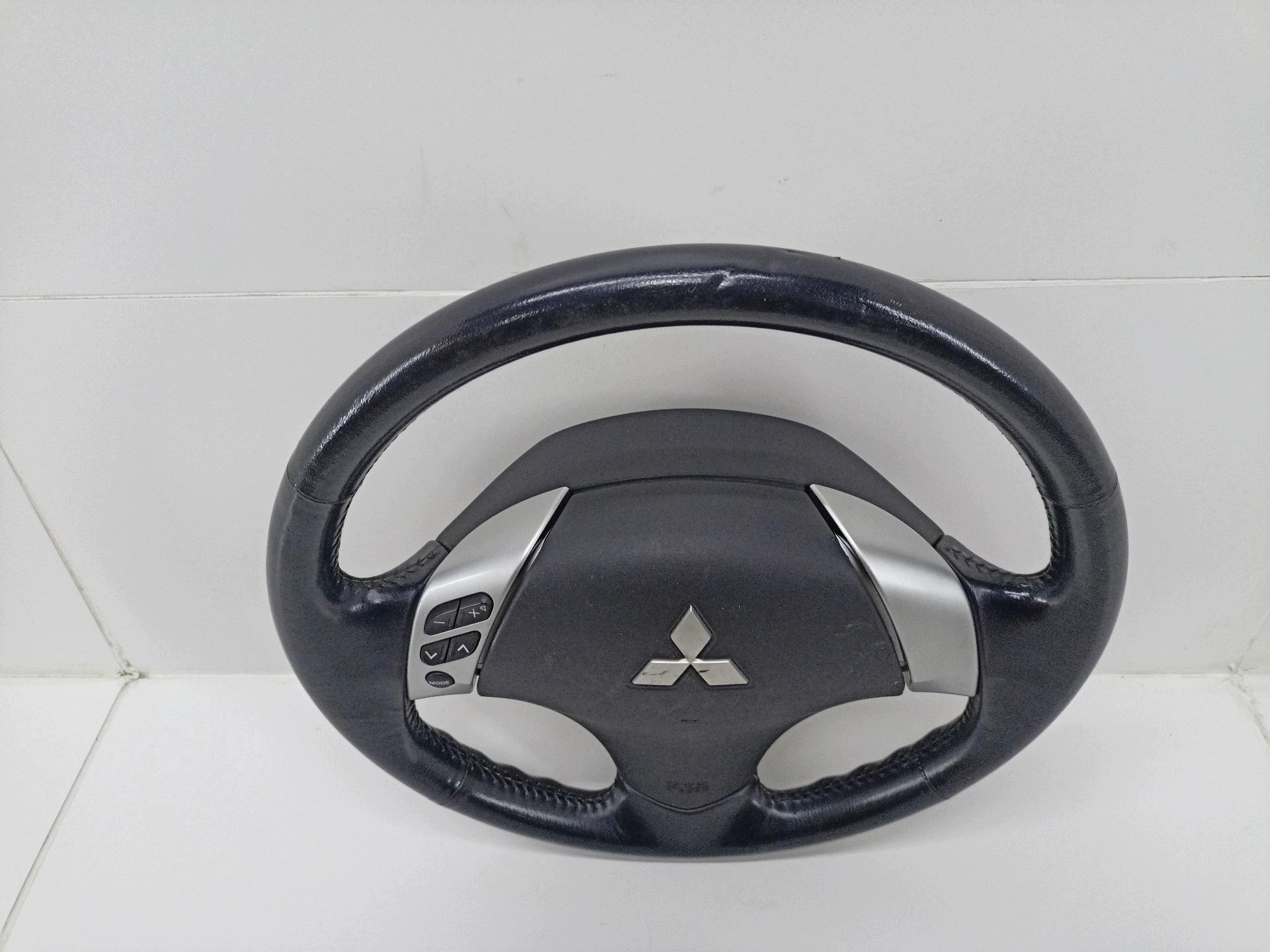 lenkrad Mitsubishi Outlander 2 facelift 2010
