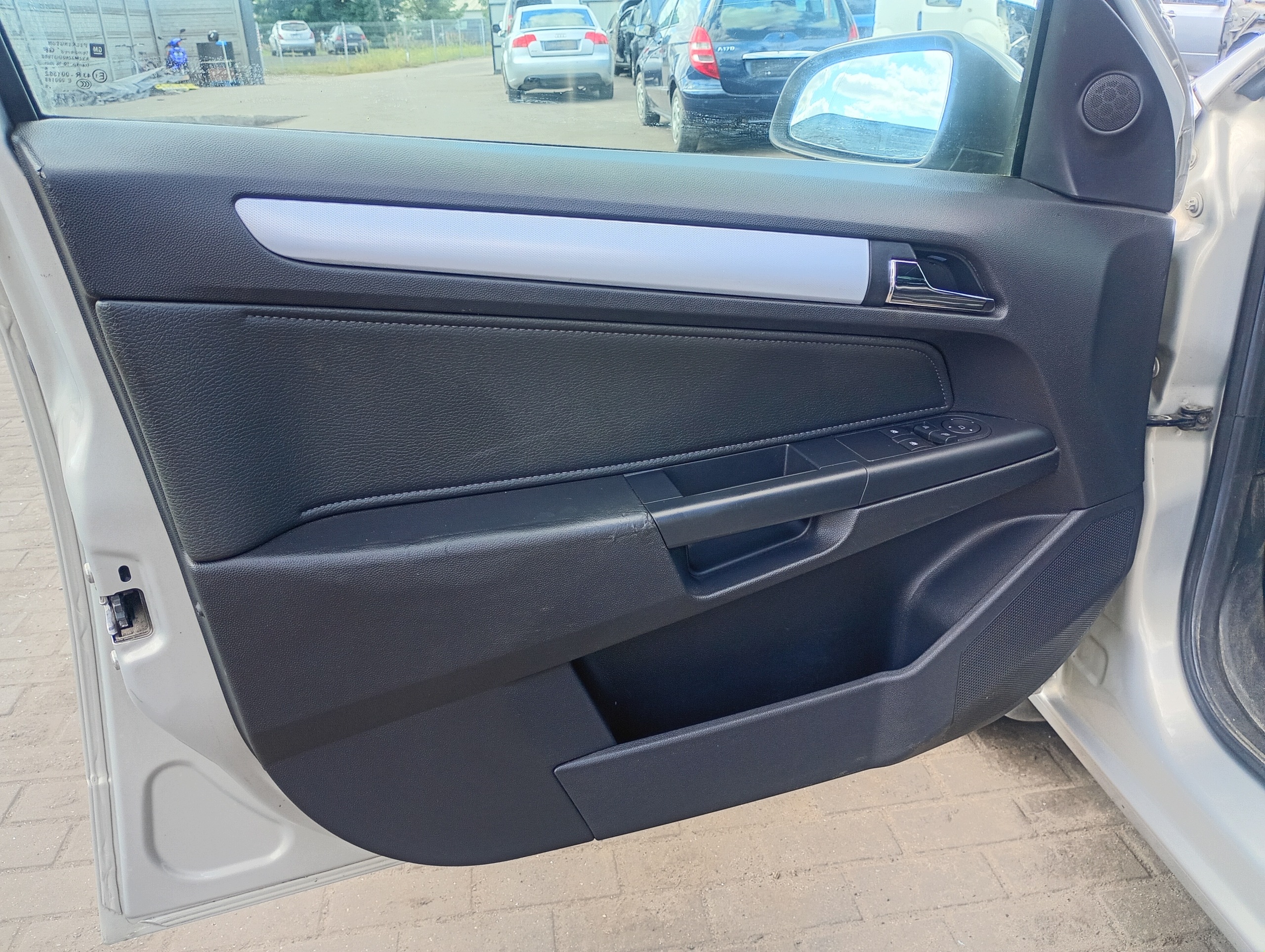 mechanism of the lowering windows left front OPEL ASTRA H 04-10