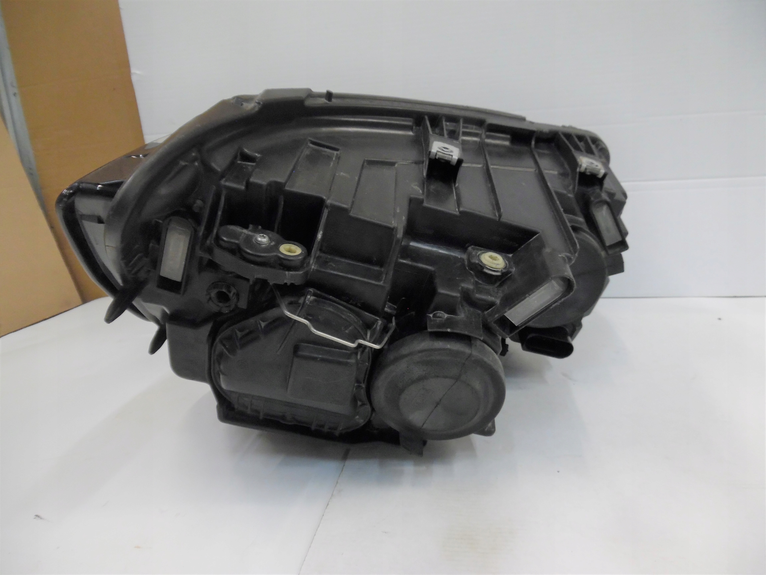 VW T6 TRANSPORTER REFLEKTOR light left front left