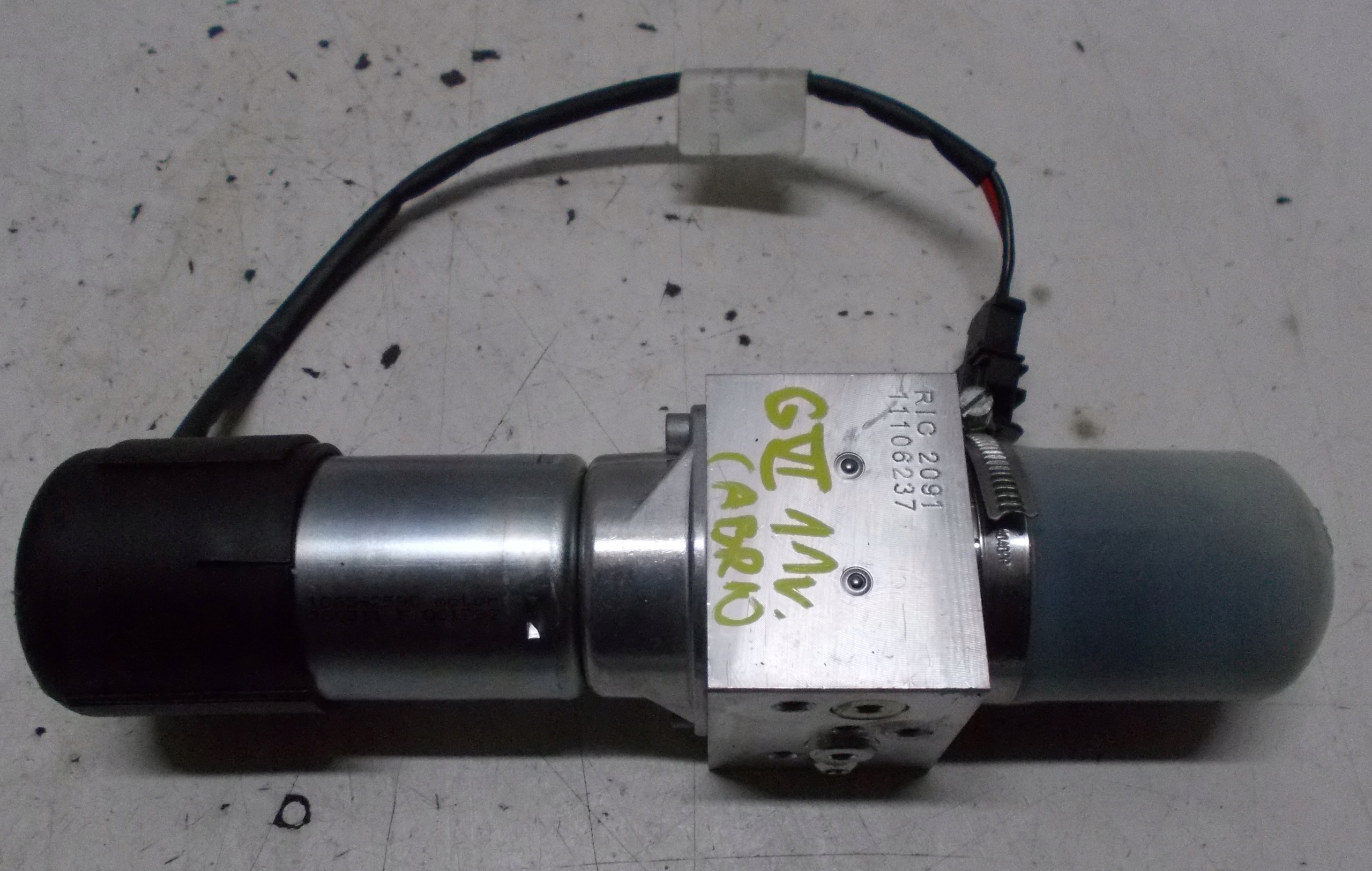 VW GOLF VI CABRIO 11R pump roofs 1042219