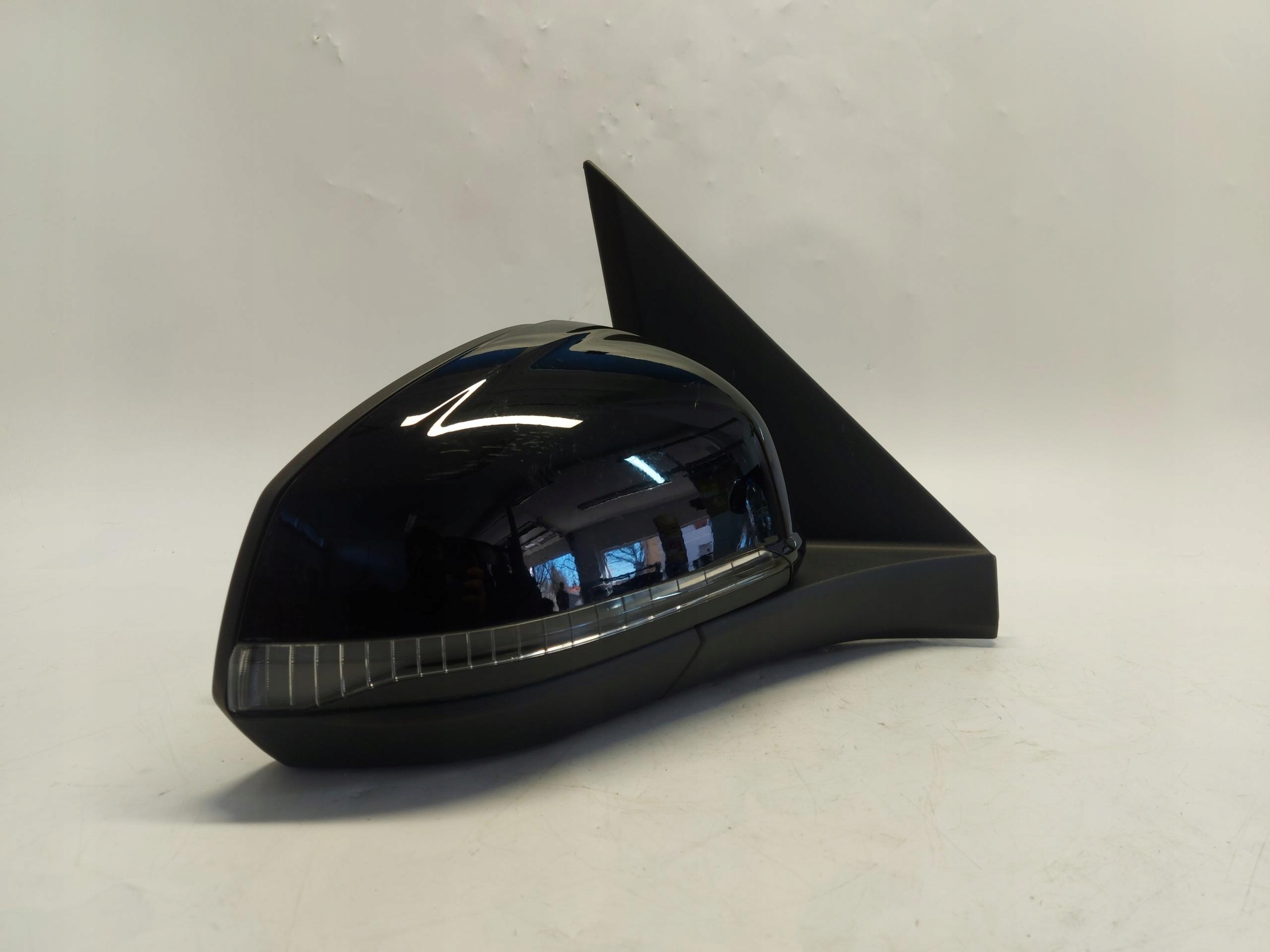 VW Multivan 7T0 T7 2023 mirror right exterior oryg 9-pin vwmult7,03837