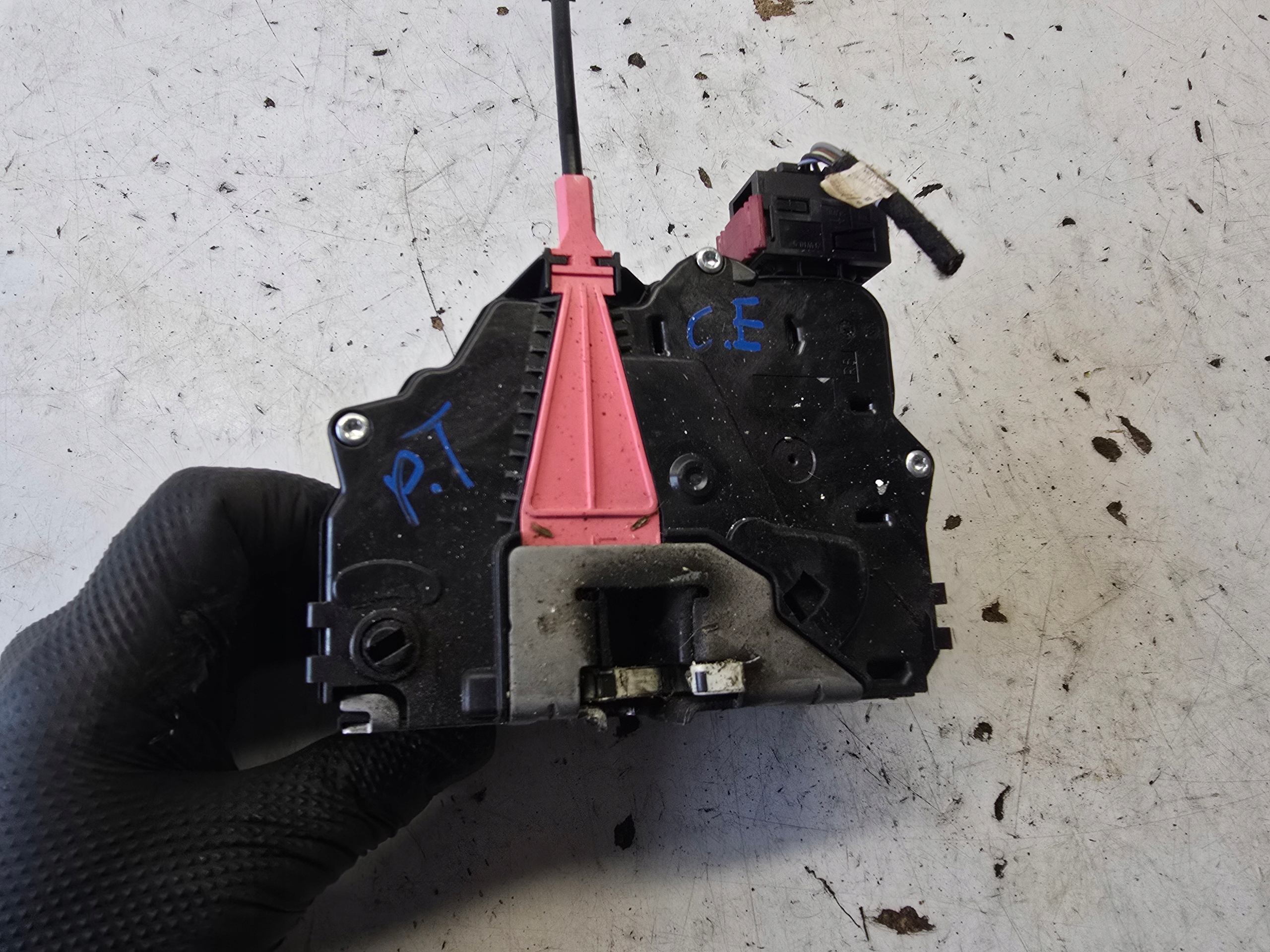 OPEL CORSA E lock door right front front 13431845 NM EUROPA