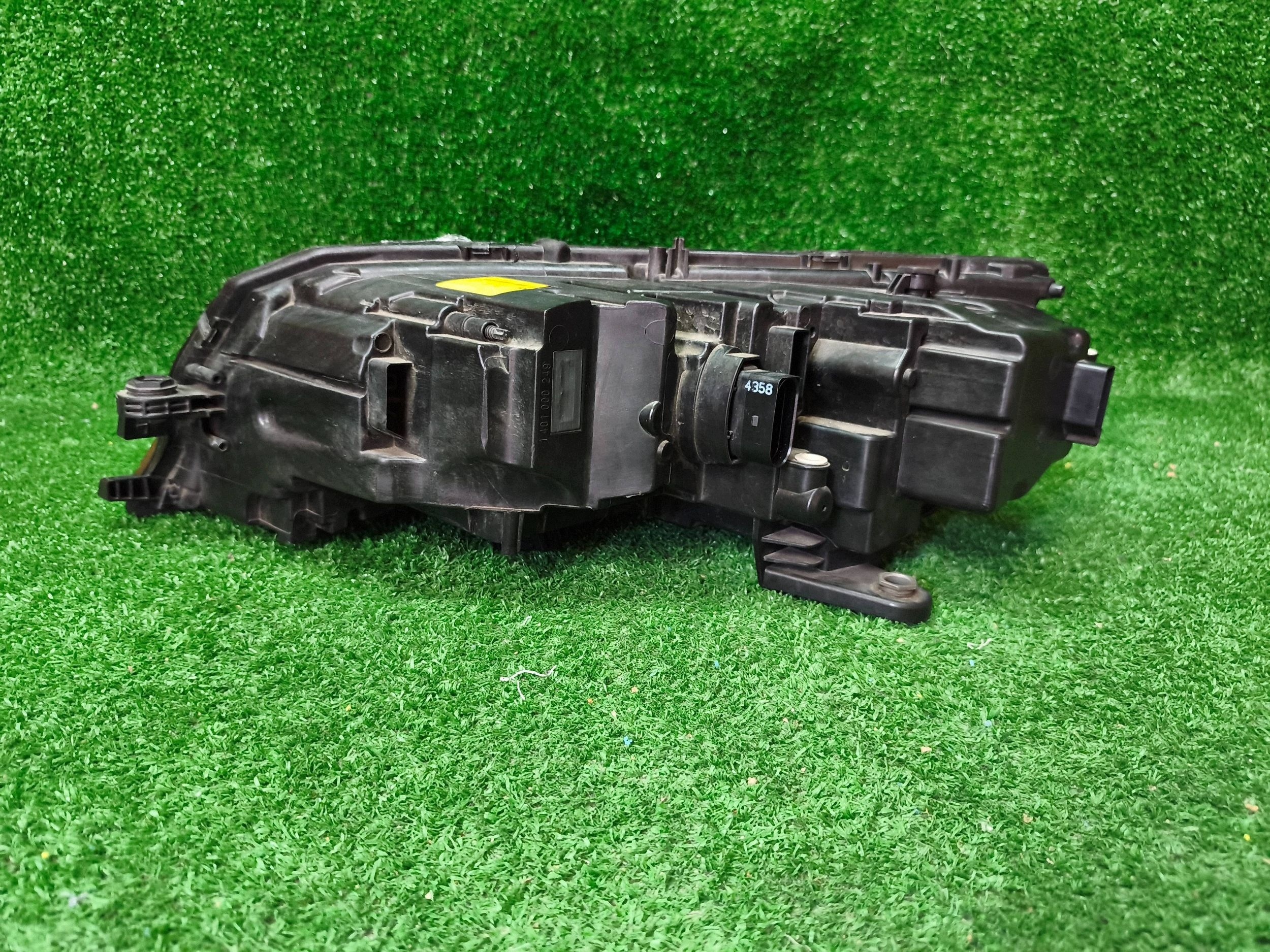 REFLEKTOR right front SKODA OCTAVIA III 17- LIFT FULL LED NR.R1514