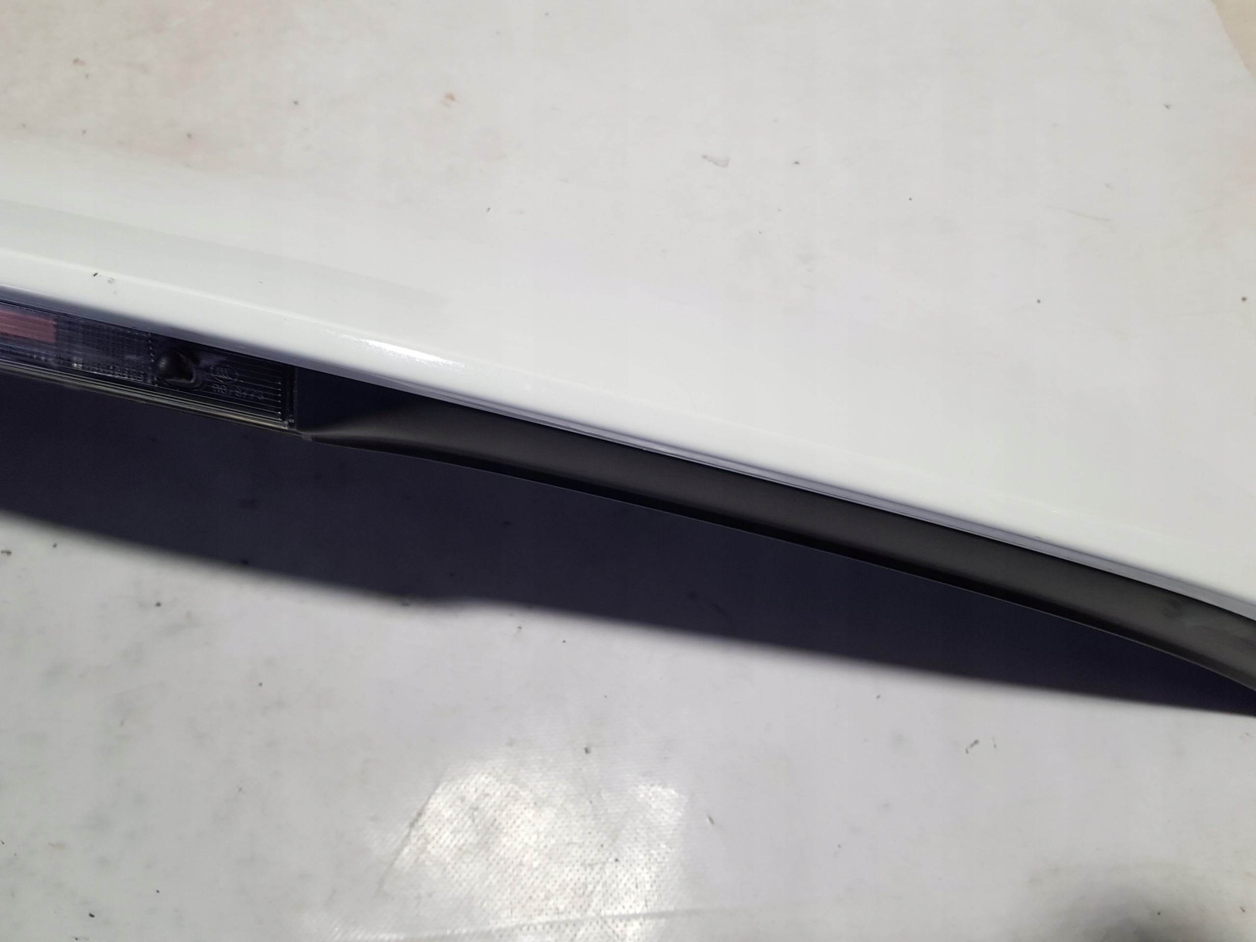 moulding cap bonnet boot LOTKA SPOILER RENAULT ZOE light STOP