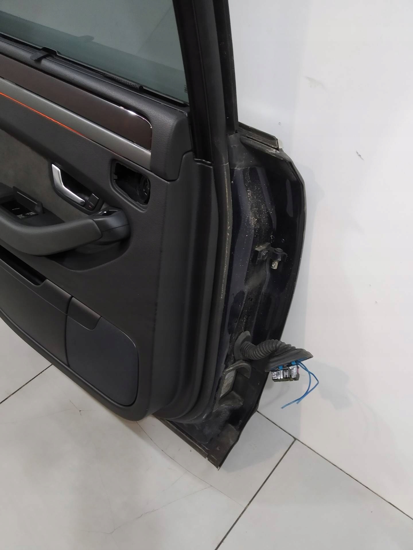 Tür links heck LZ5D Audi A8 II (2002-2010) D3