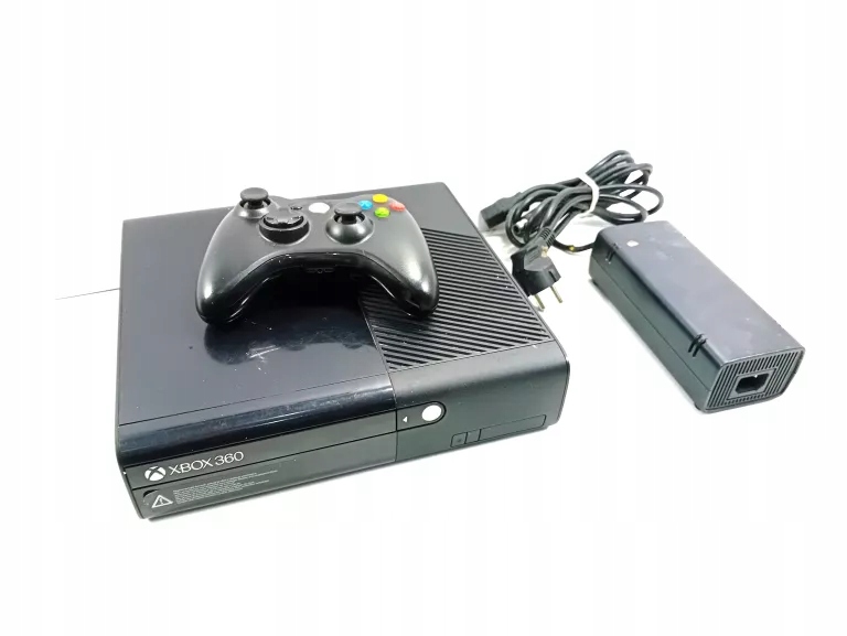 Консоль Microsoft Xbox 360 250 ГБ черный