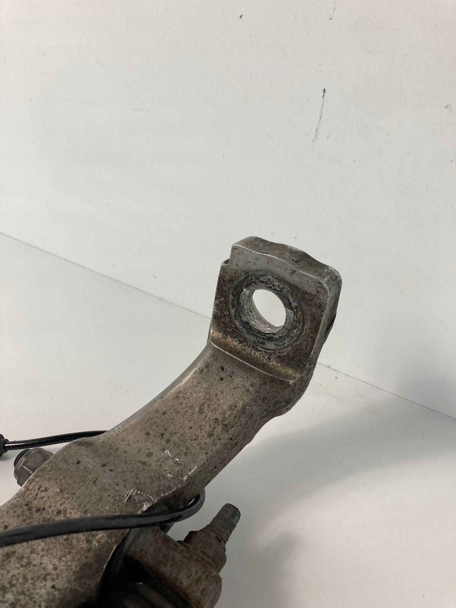 MERCEDES W213 AMG E43 swing right front A2053326600