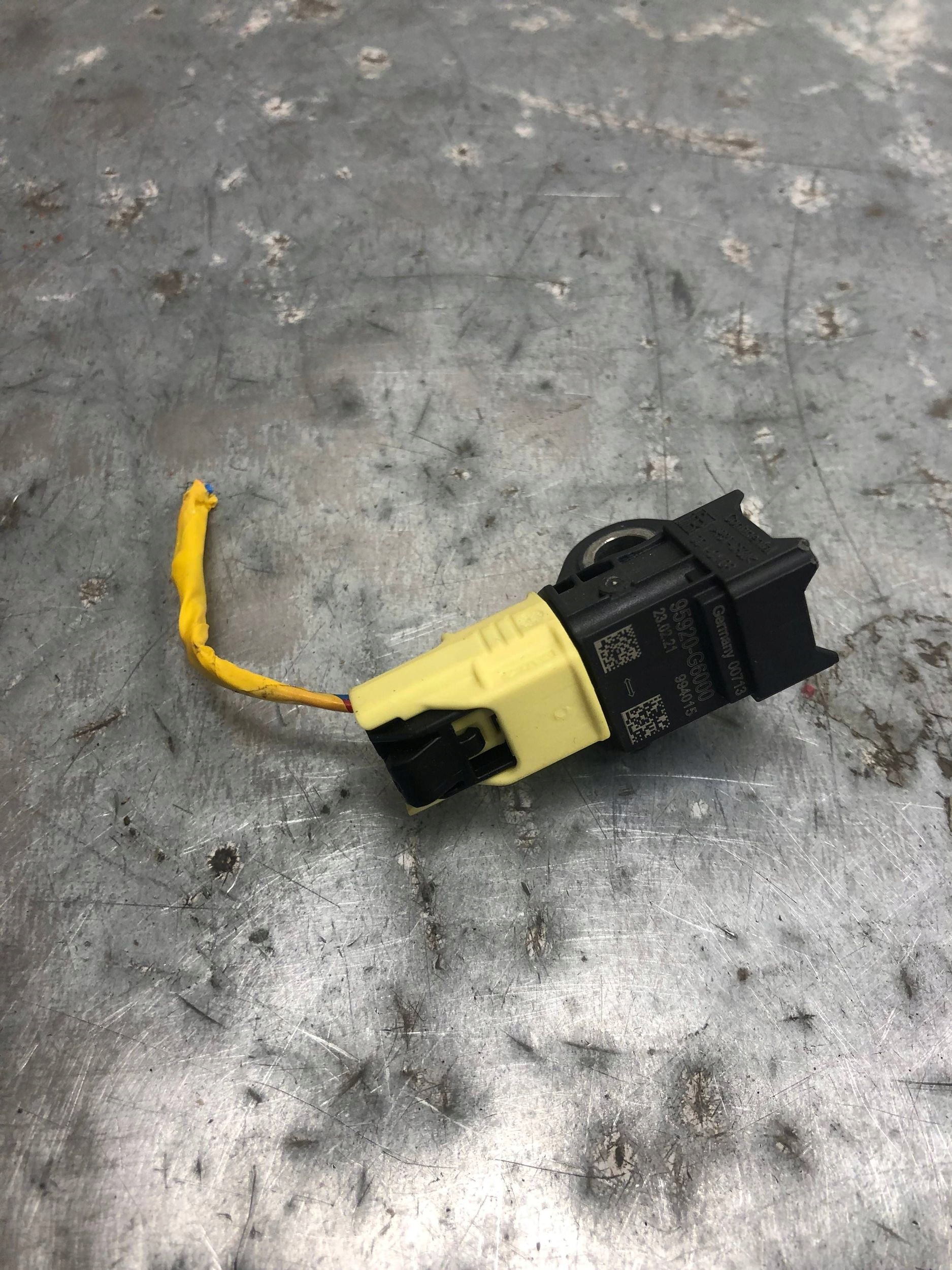 Crashsensor Drucksensor KIA PICANTO III 95920G6000