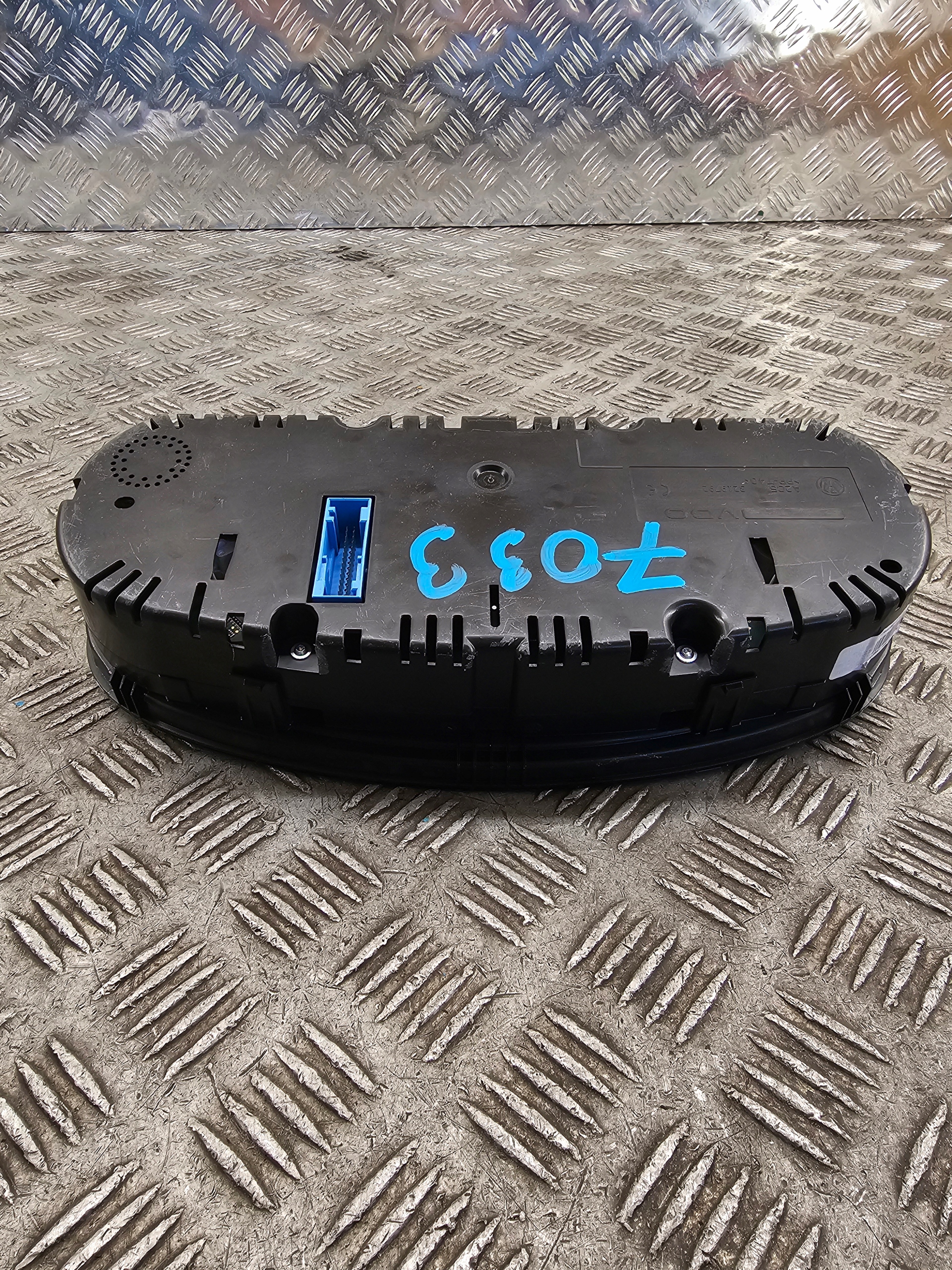 VW CADDY 2.0D 2K5 dials clock EUROPA 2K5920866C