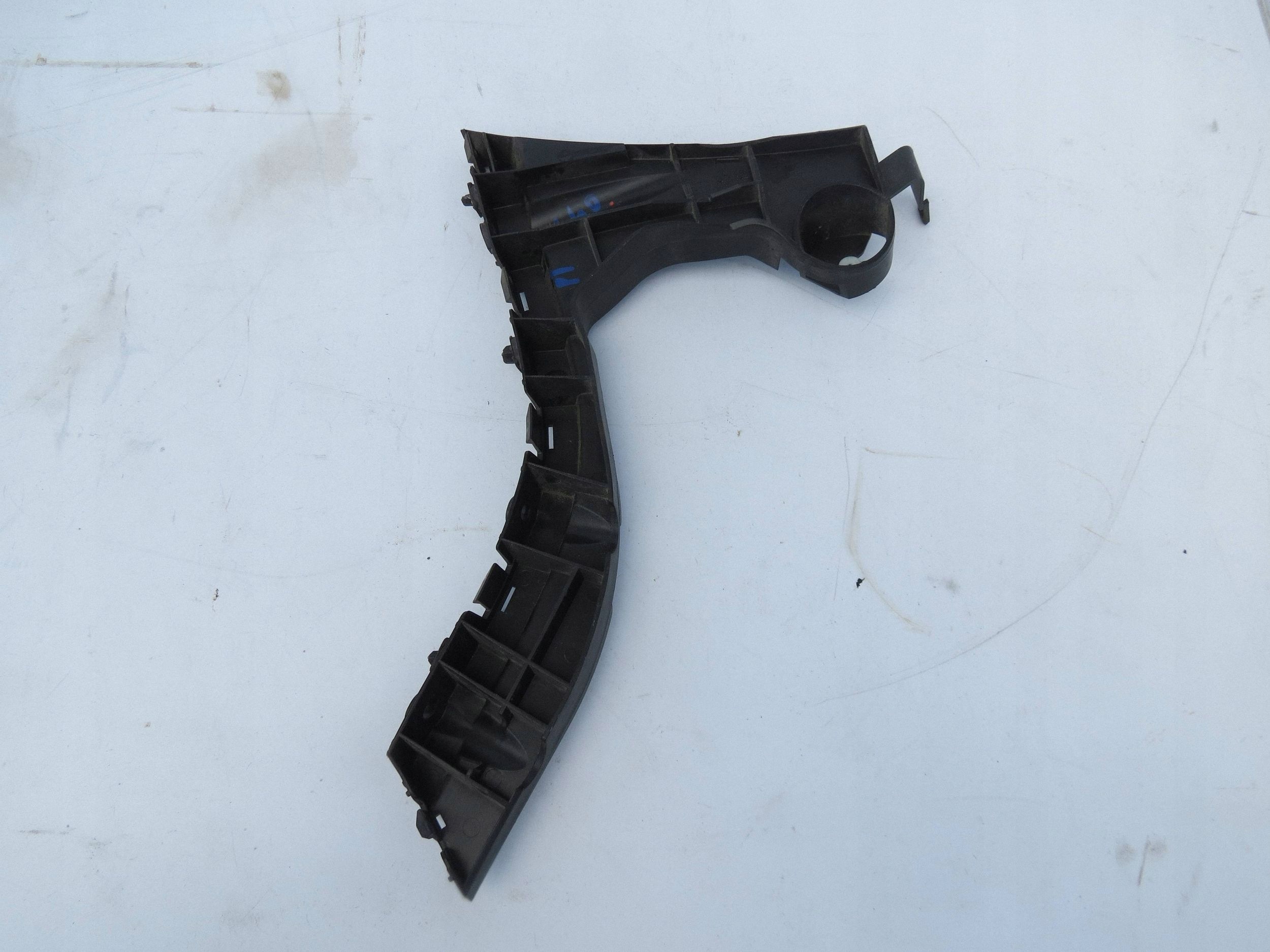 Support Support plaque Poignée Pare choc Droite Arrière VOLVO XC60 et 30764698
