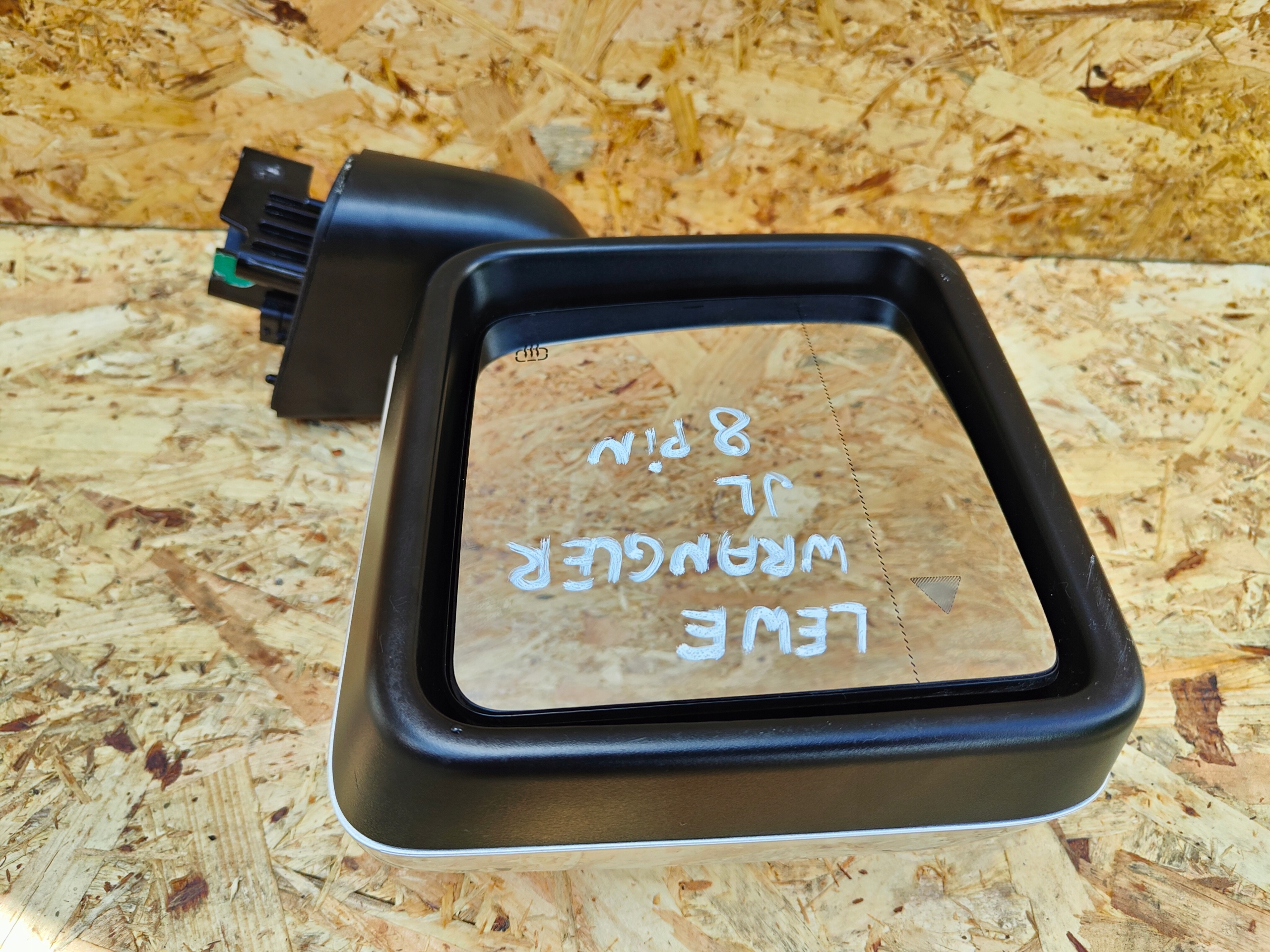 LUSTERKO LEWY PRZÓD LEWE JEEP WRANGLER JL 8PIN Typ samochodu Samochody osobowe