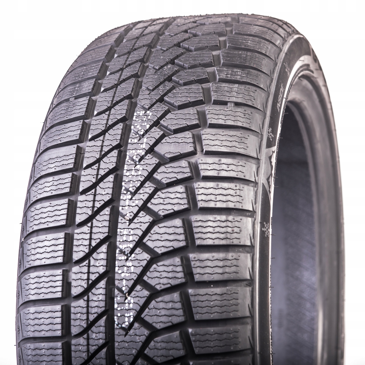 2x OPONY ZIMOWE 215/65R16 Goodride Z507 98H
