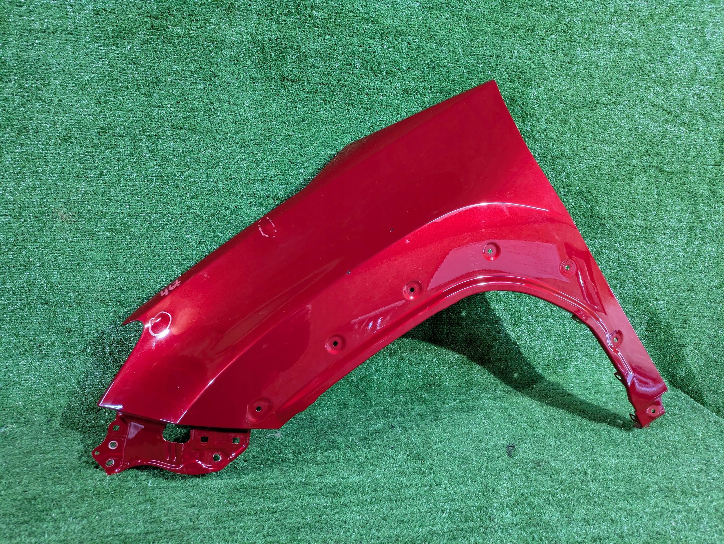 fender front left front TOYOTA YARIS CROSS 20- NR.467