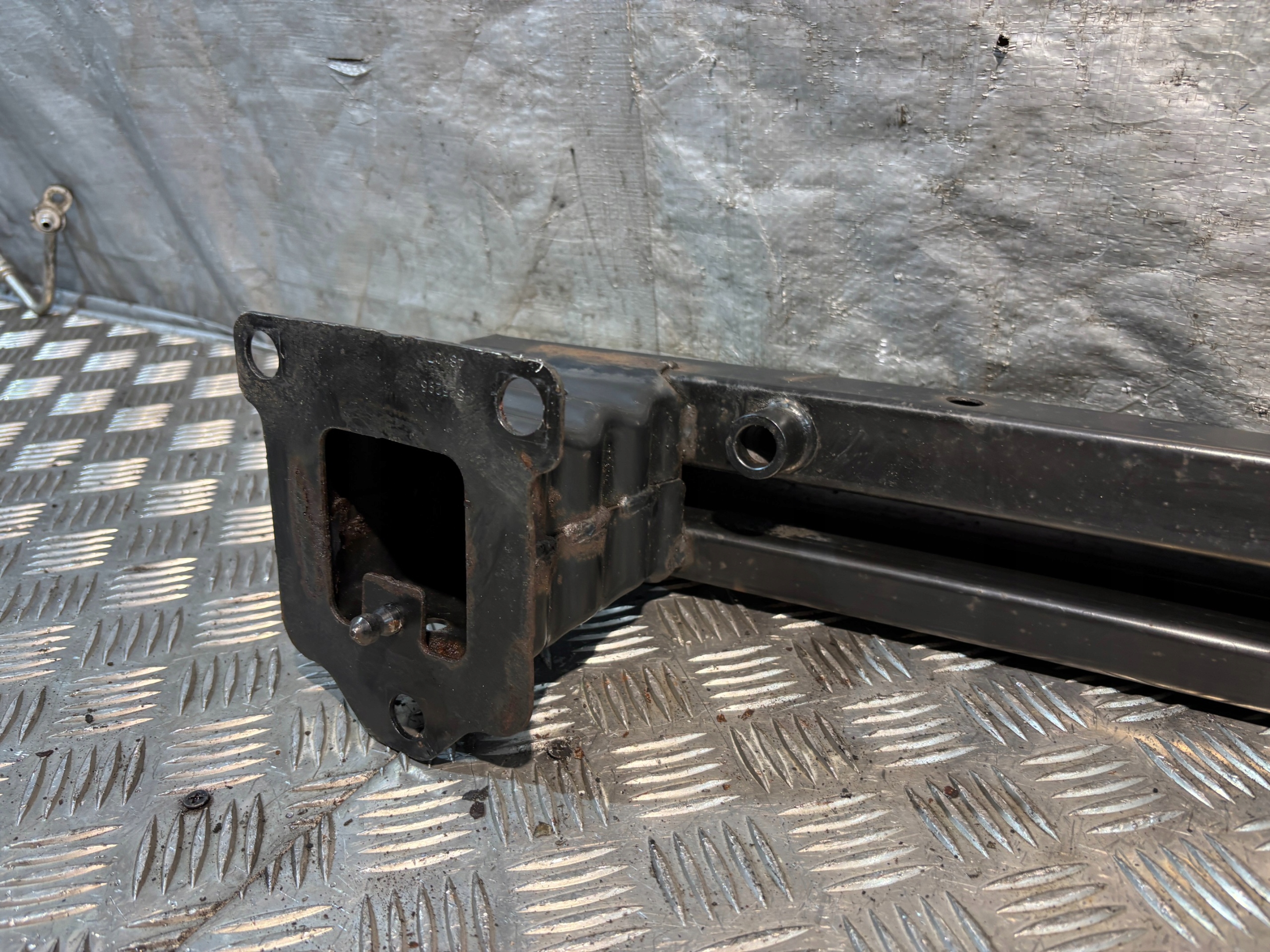 bumper support front Peugeot 207 lift