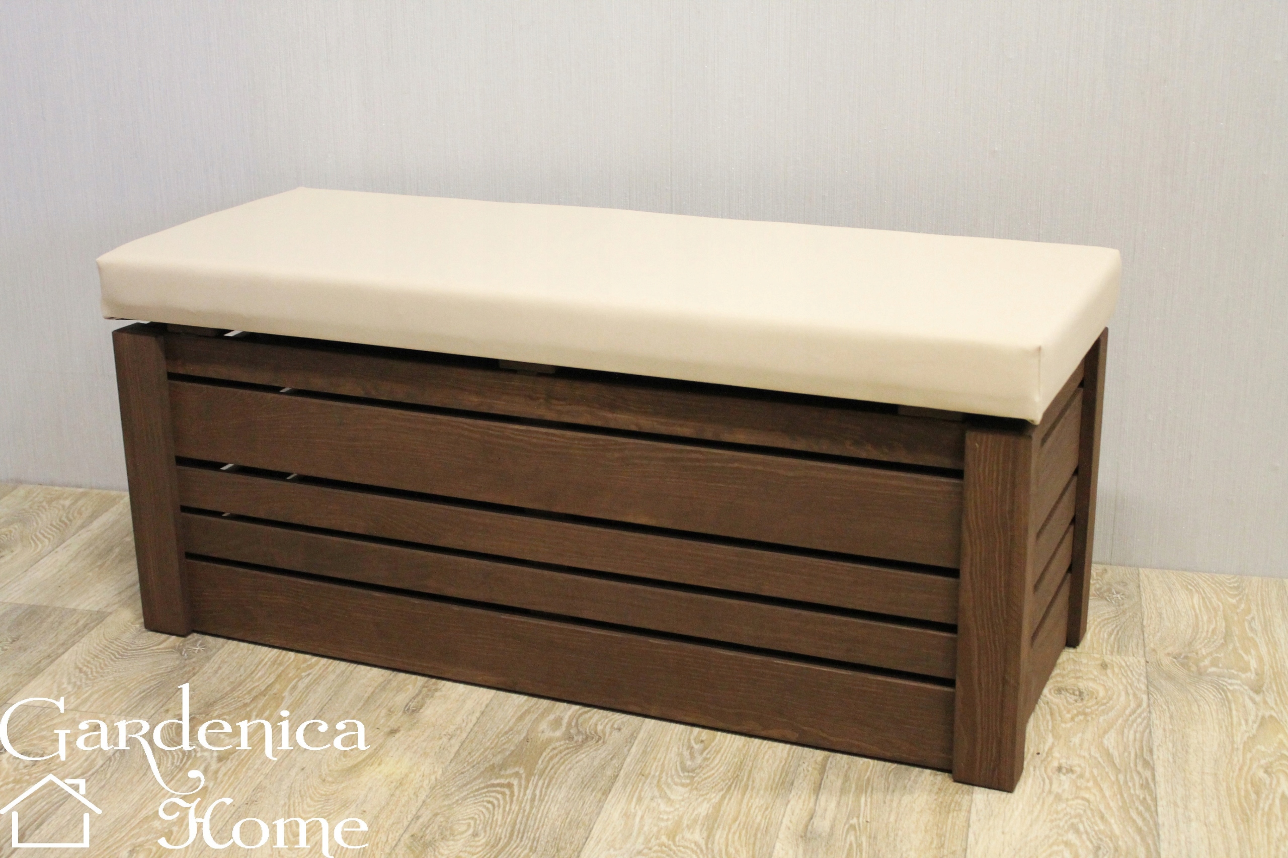 PUFA DUŻA 100 CM SKRZYNIA KUFER SCHOWEK SIEDZISKO Marka Gardenica Home