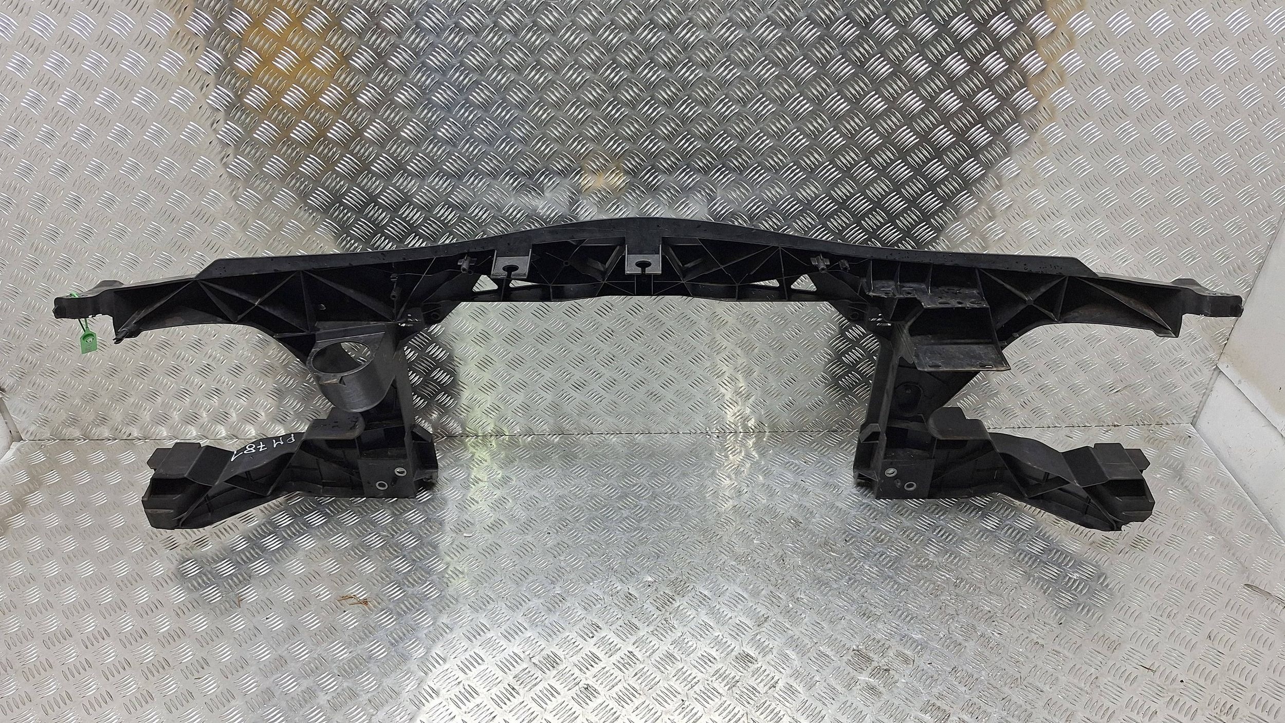 face avant traverse A9068800403 MERCEDES SPRINTER W906 LIFT 2013