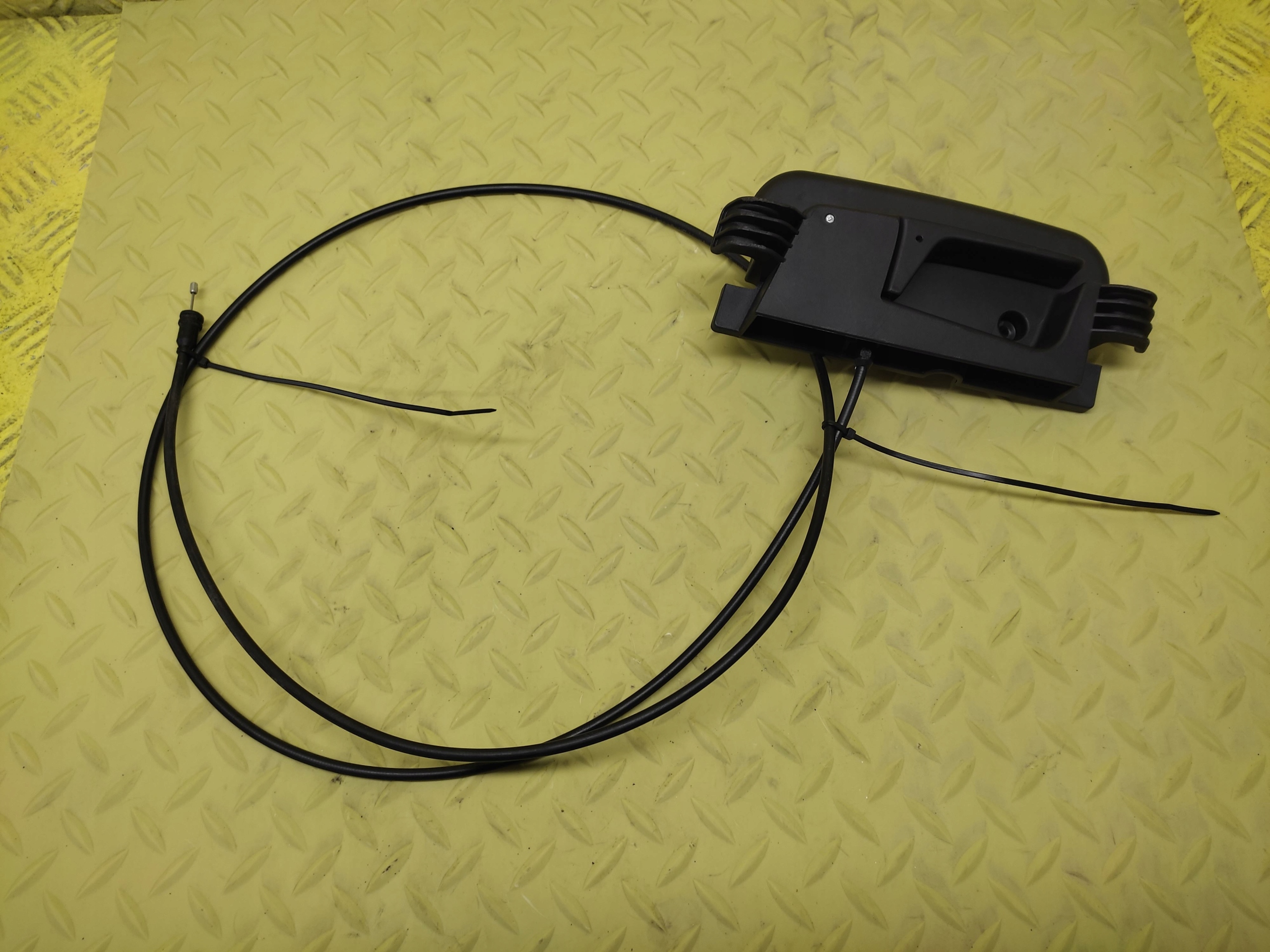 VW PASSAT CC handle lever KANAPY rear part 3C8885591