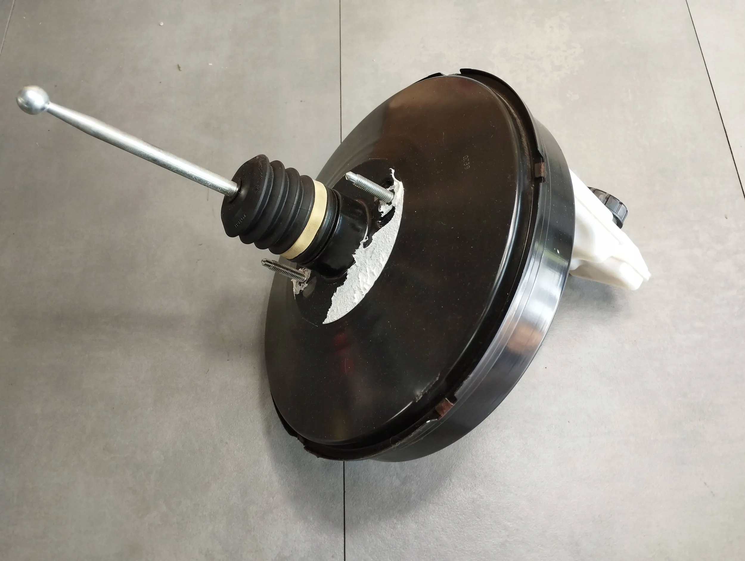 VW Golf VII servo pumpa kočnice 5Q1614105BM