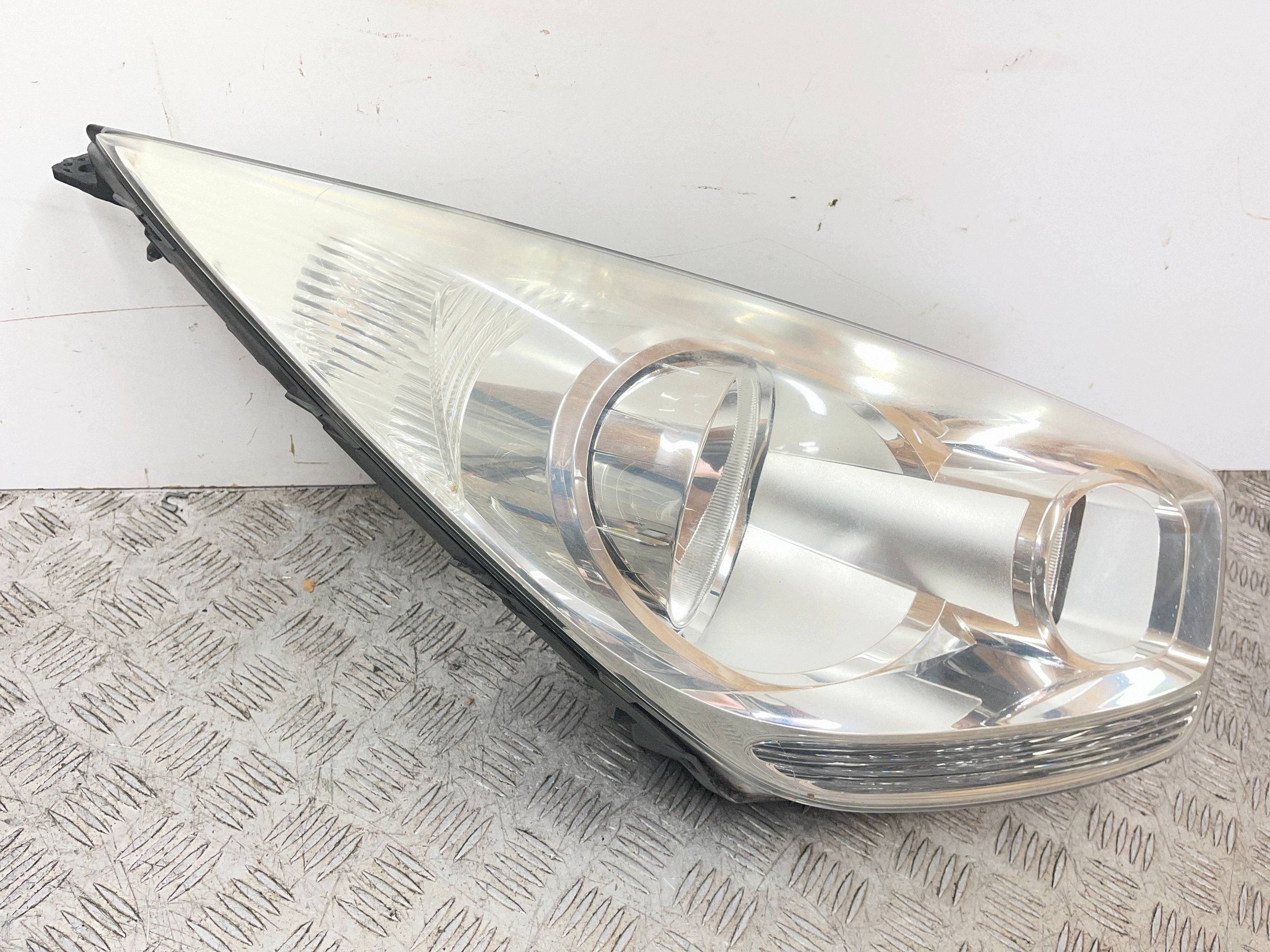 REFLEKTOR light front right KIA VENGA 09- 92102-1P000
