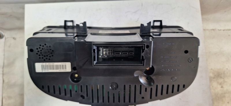 compte tours VW GOLF V 1K0920851H