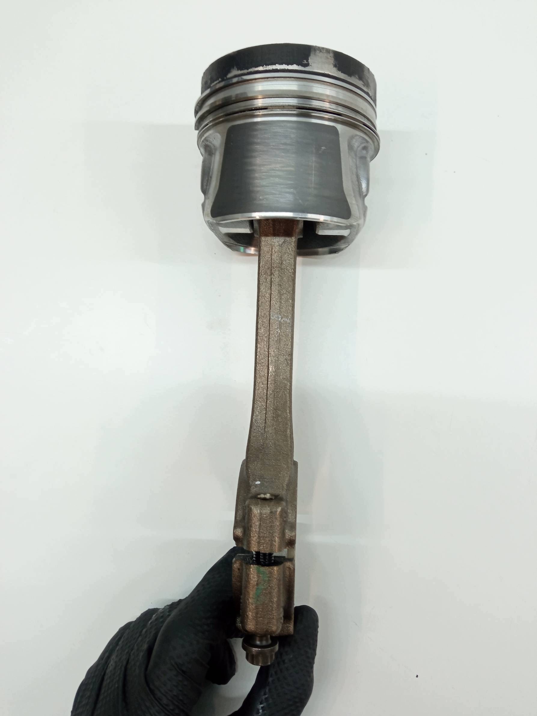 piston connecting rod 790MA 1.6 TDI Skoda Fabia II (2007-2014)