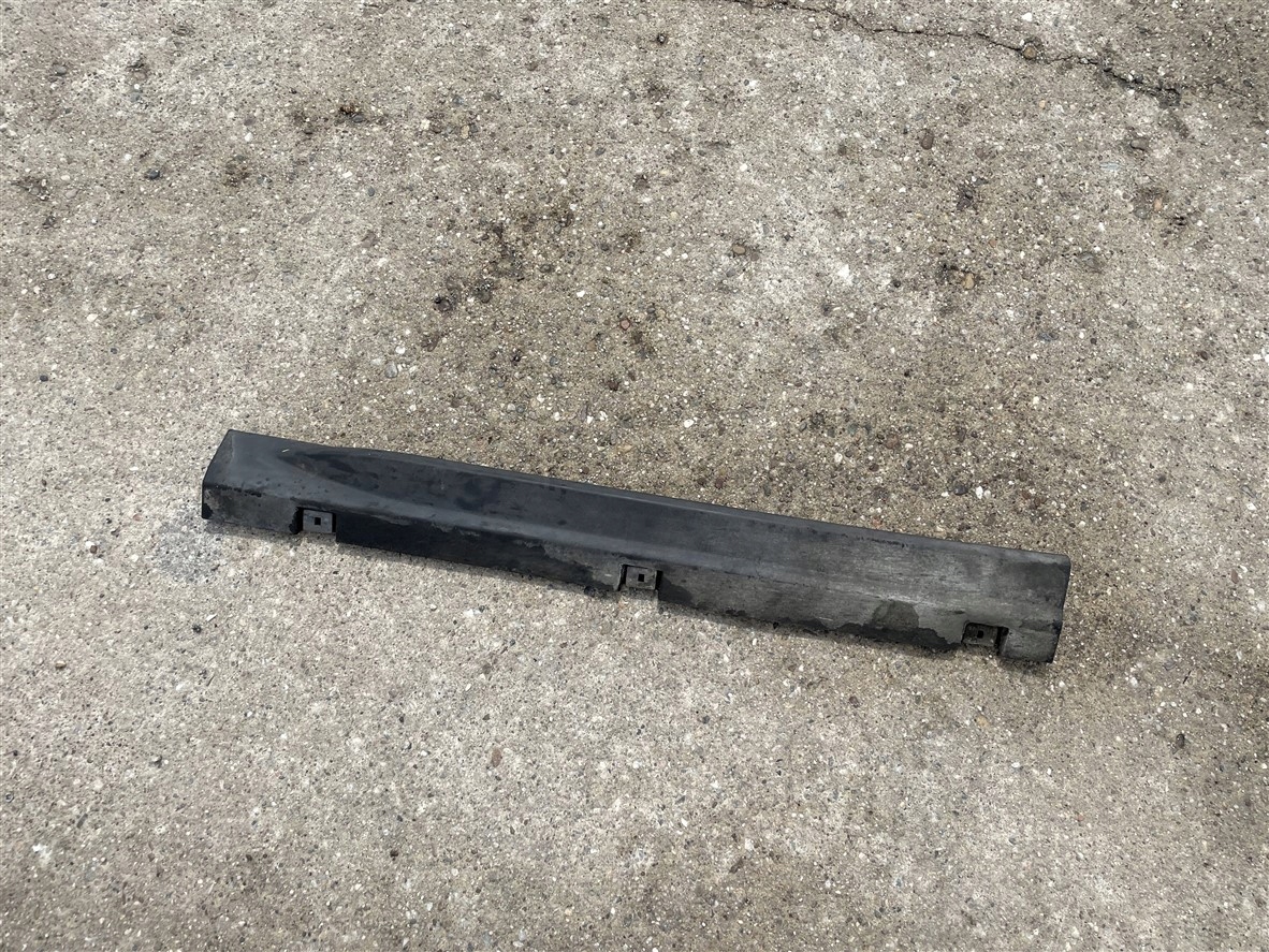 LISTWA PROGOWA PLASTIK PROGU LEWY PRZÓD 14-23R FORD TRANSIT MK8 LIFT