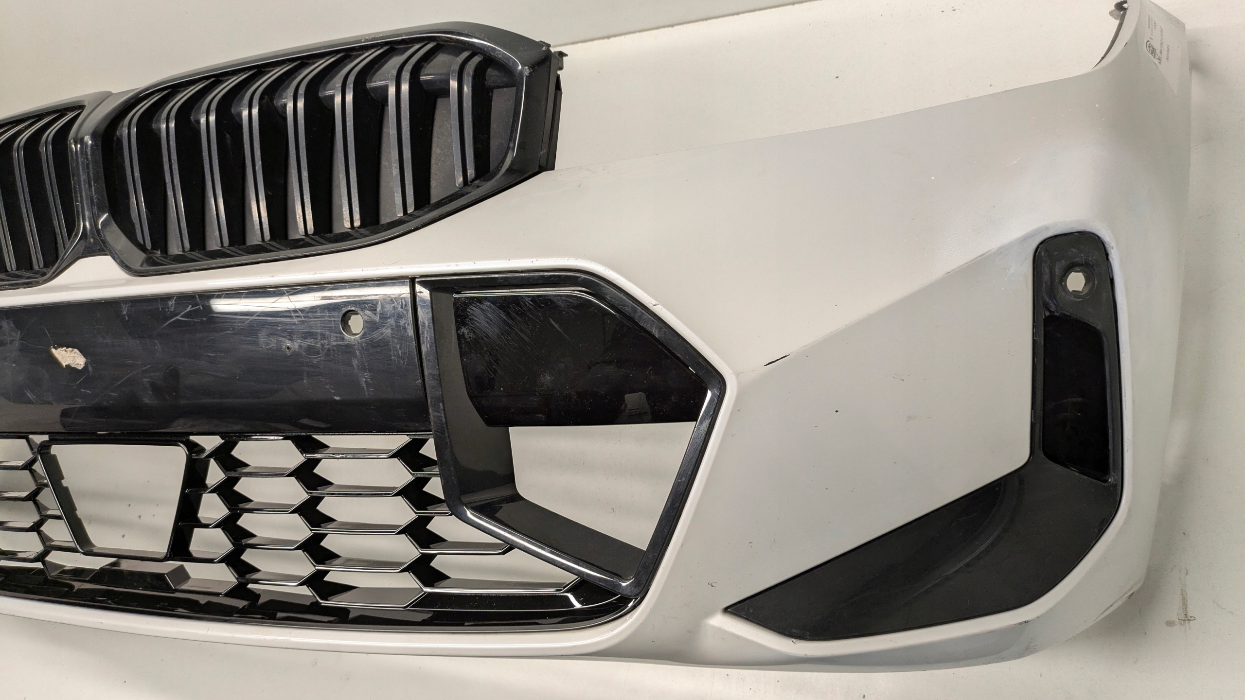 Zderzak przedni BMW 3 G20 G21 LCI M PAKIET 6PDC Numer katalogowy części BMW 3 G20 G21 LCI M PAKIET 6PDC