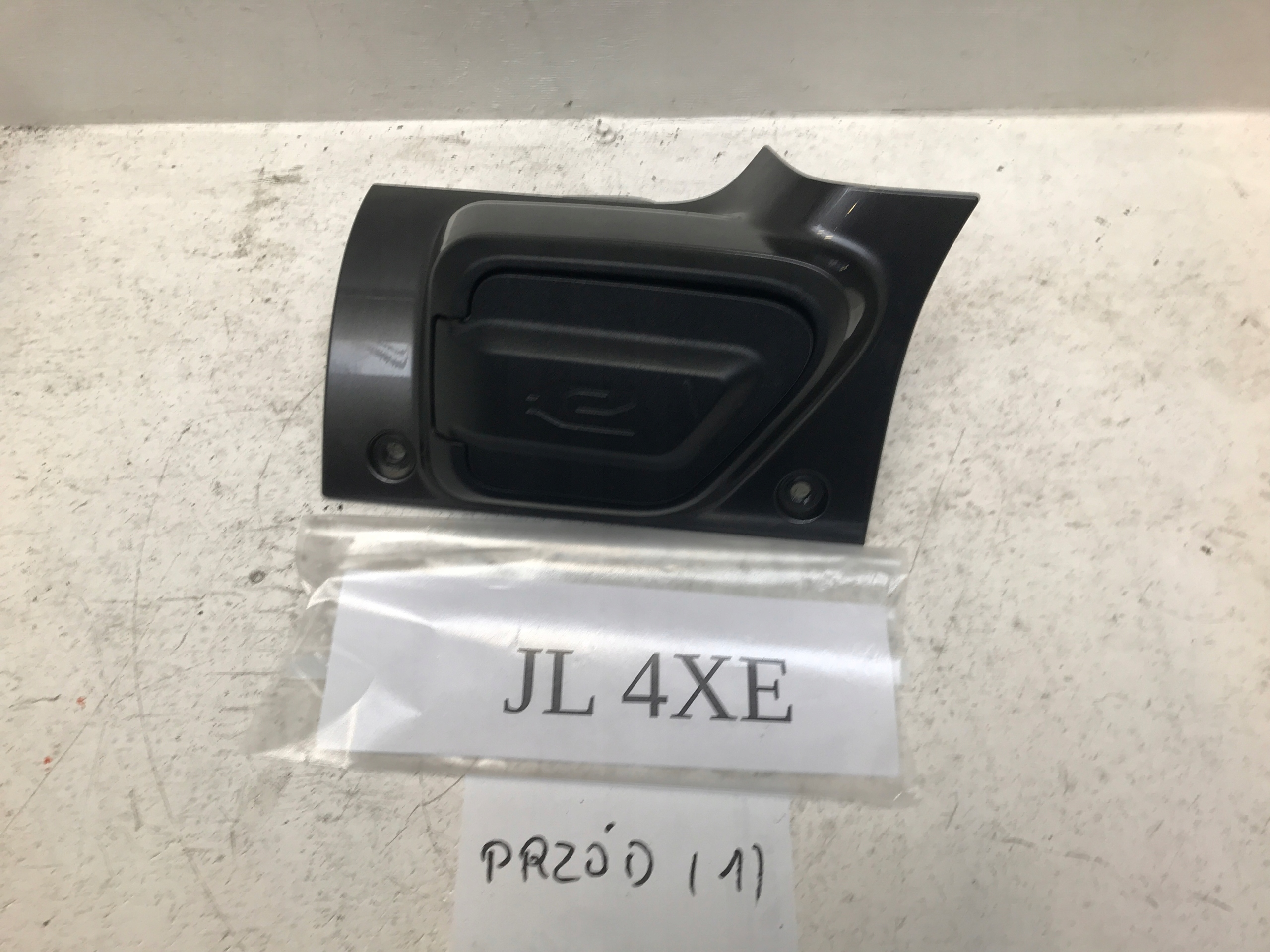 JEEP WRANGLER JL 4XE PODSZYBIE NAROŻNIK KLAPKA PLUG IN GRANITE CRYSTAL Typ samochodu Samochody osobowe