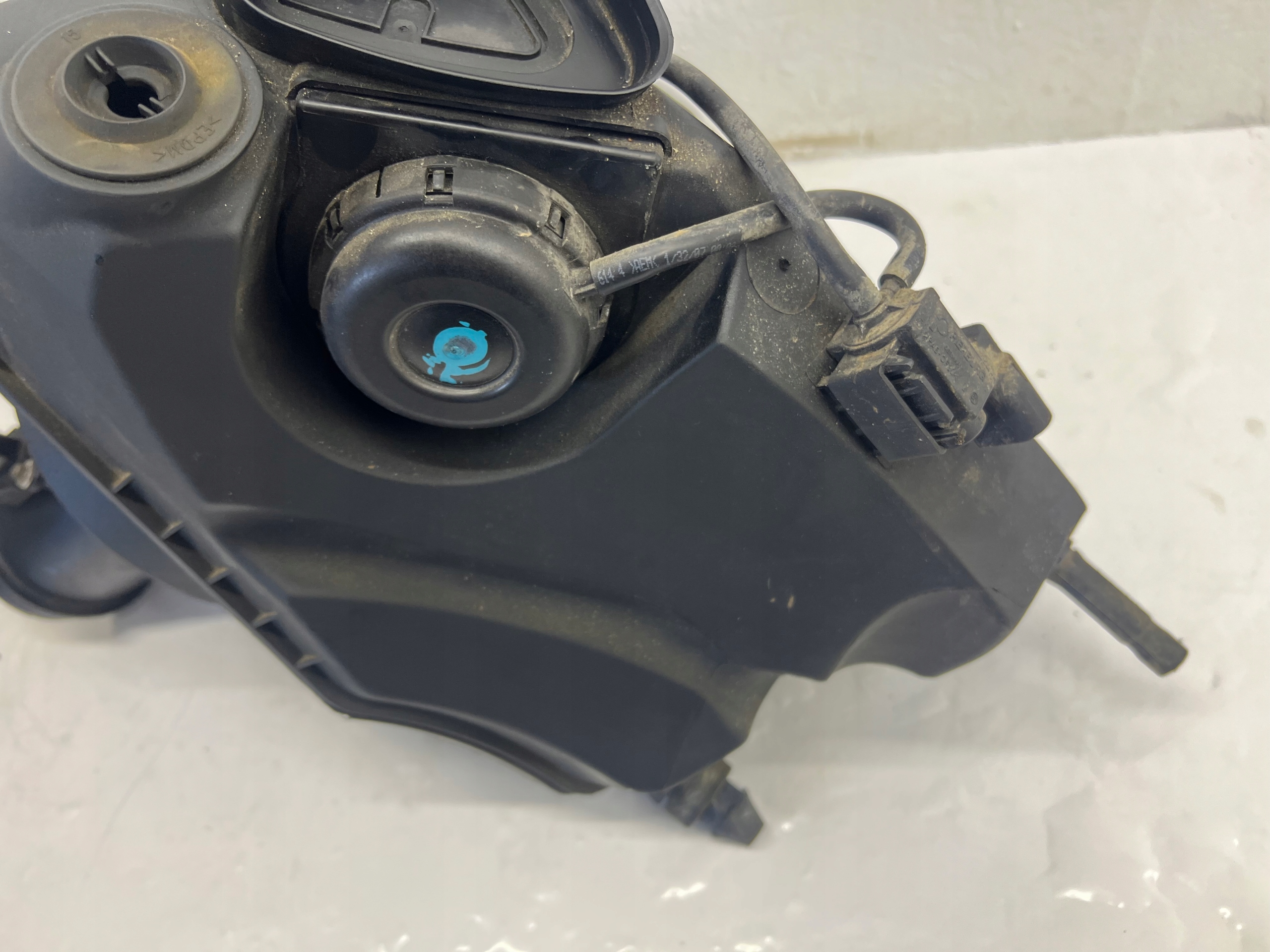 Gehäuse filter luft AUDI A6 C6 3.0 TDI 4F0133837BB