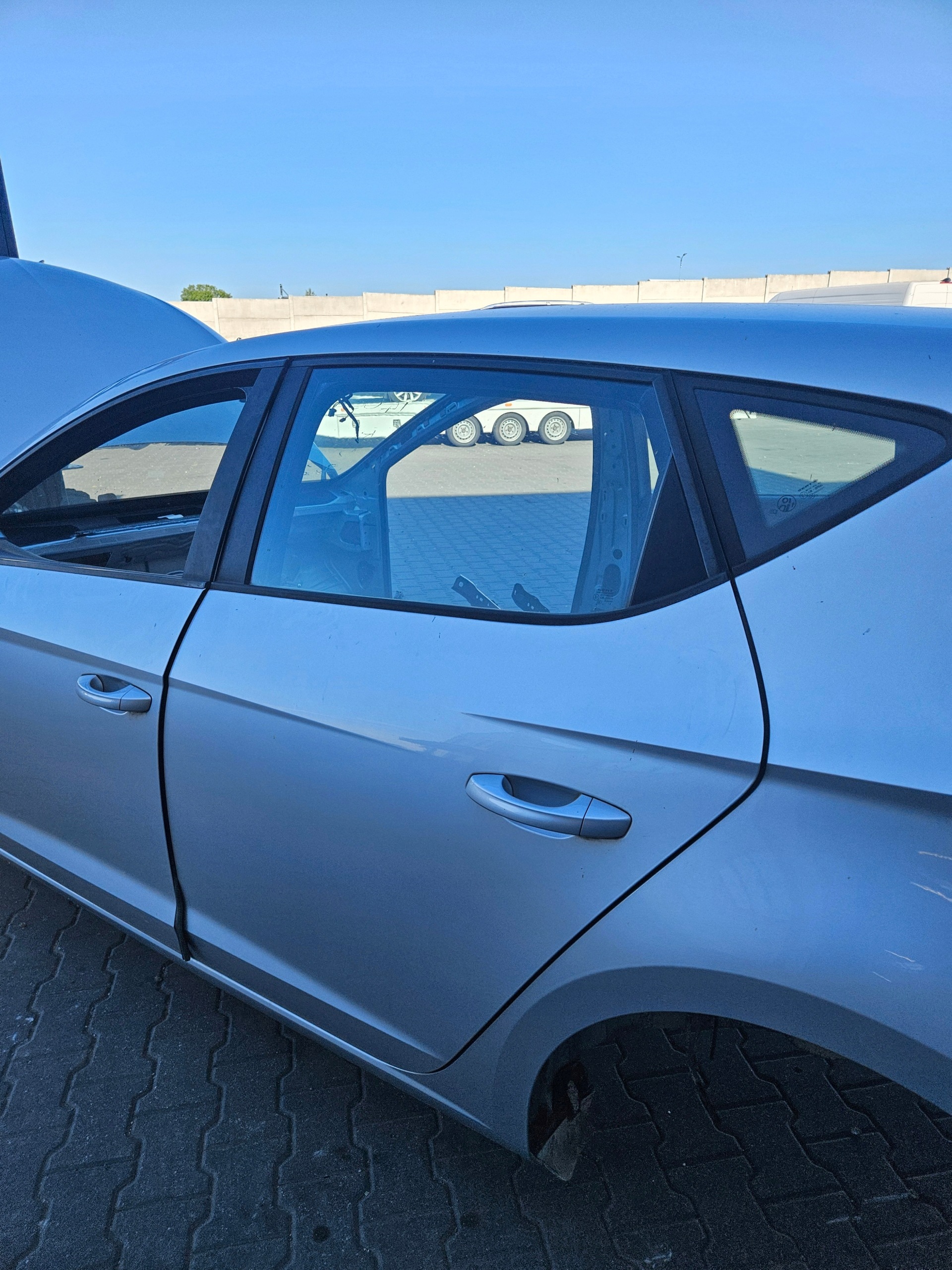 door left rear part left rear. complete Seat Leon 3 III 5D HB colour LX7W