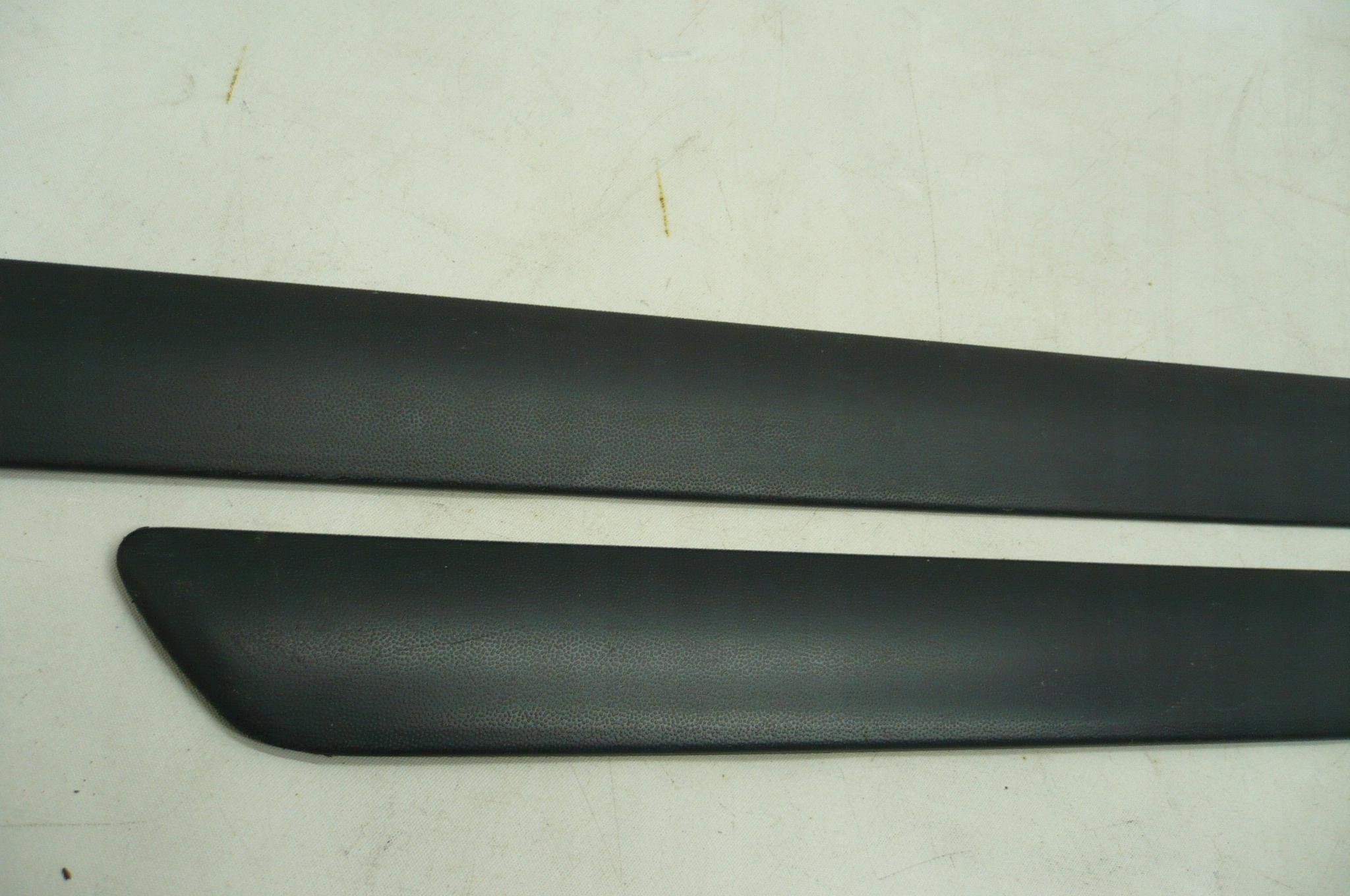 SKODA OCTAVIA II 2 moulding door right front + rear part 2004-08 ROK