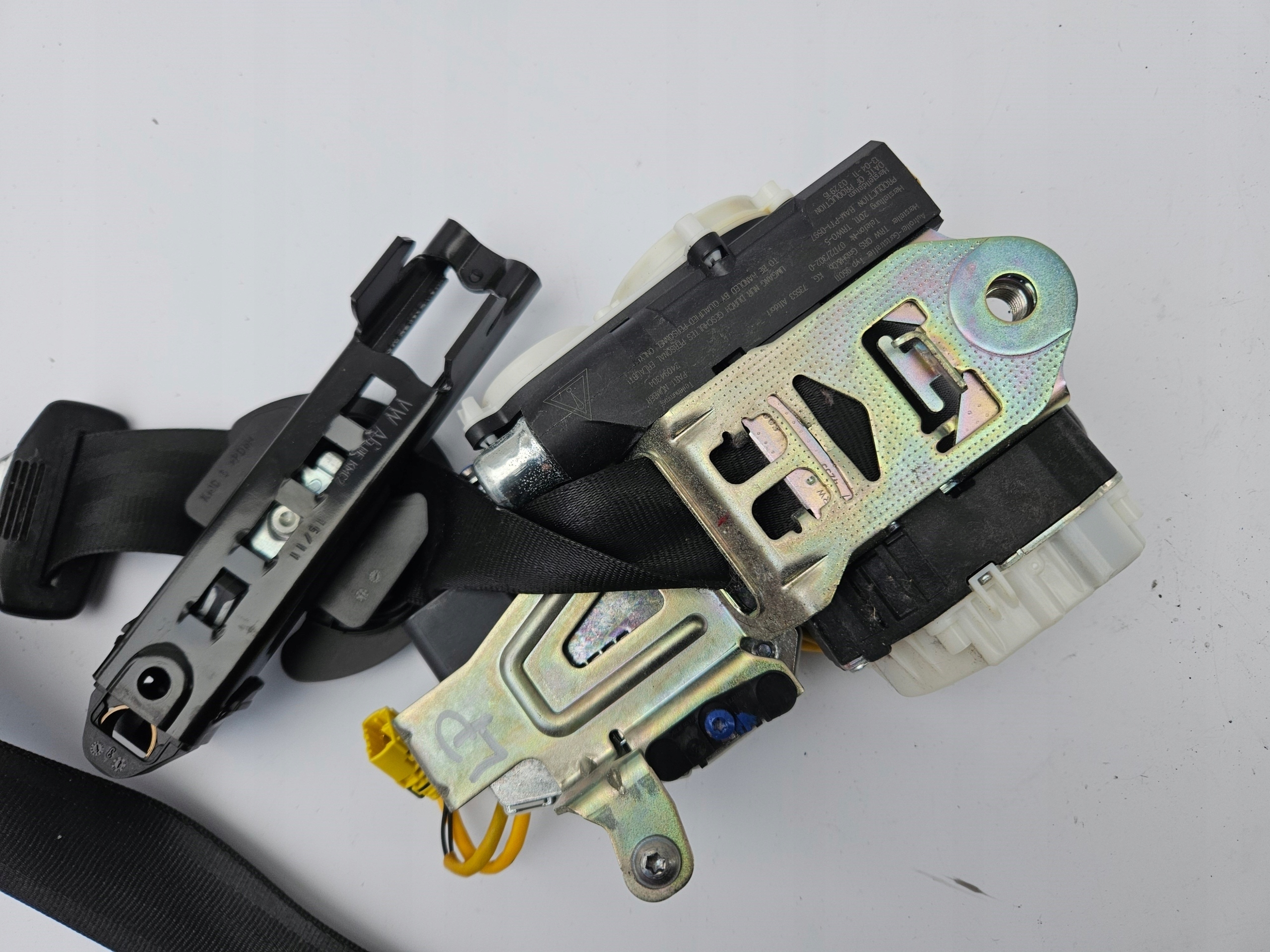 tension belt safety left front front AUDI A6 C7 A7 4G black DOCIAG