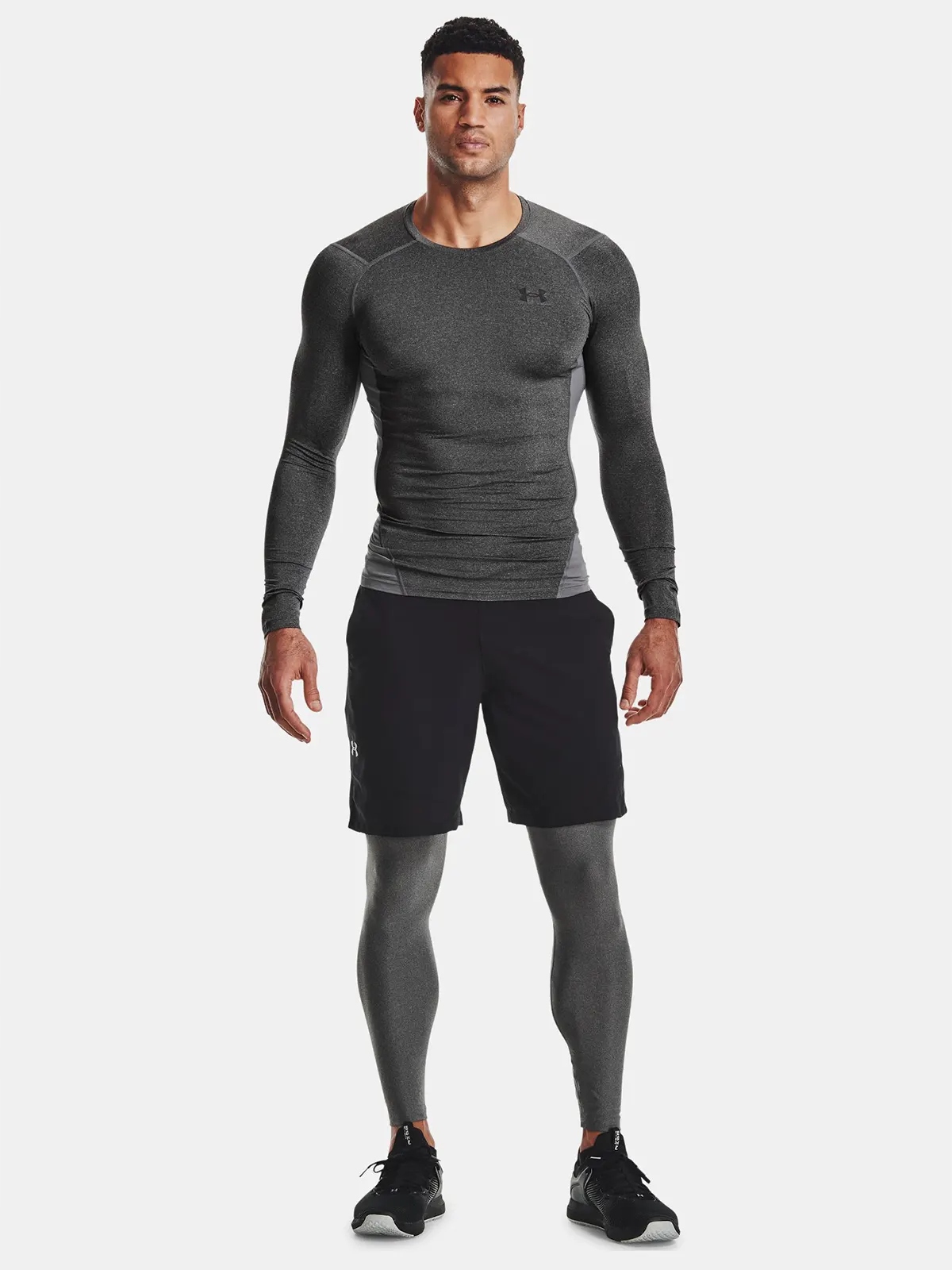 LEGGINSY SPORTOWE MĘSKIE UNDER ARMOUR DO BIEGANIA TERMOAKTYWNE 1361586 Cechy dodatkowe brak