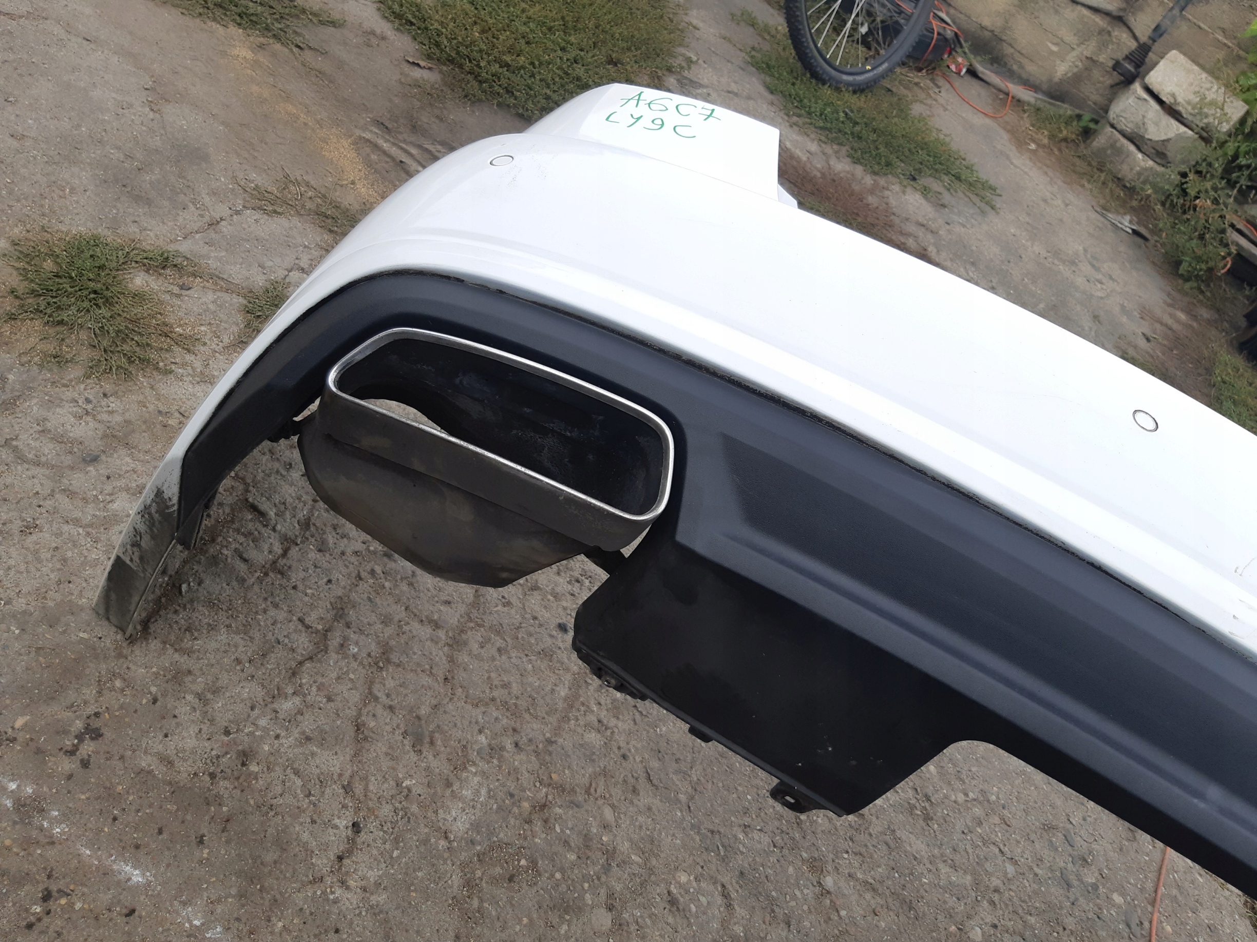 AUDI A6 C7 LIFT sedan LY9C bumper rear part 4 PDC
