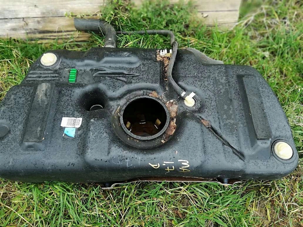 kraftstofftank tank MERIVA A 1.7 DIESEL