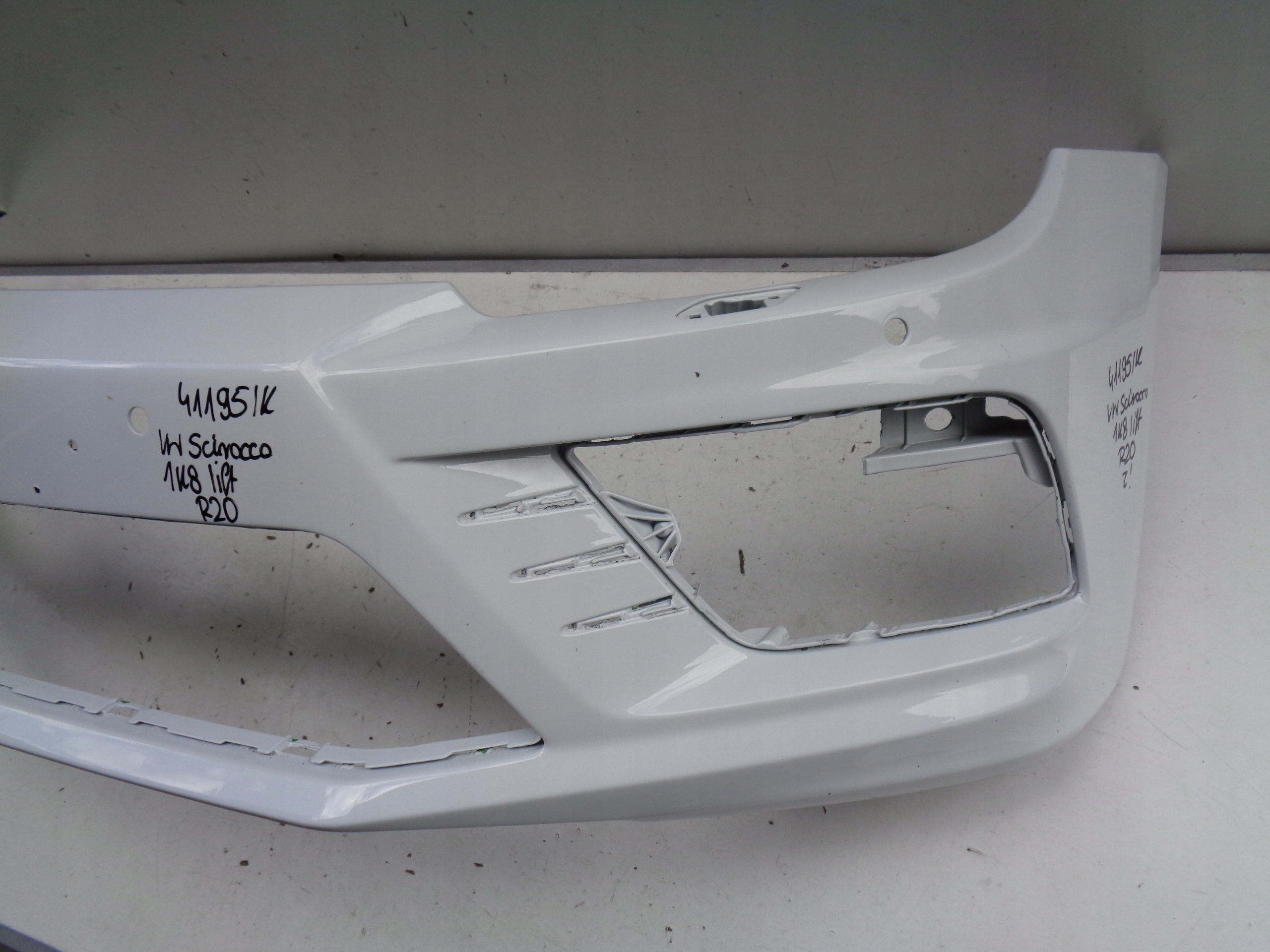 FRONTSTOSSSTANGE VW SCIROCCO R R20 1K8 LIFT NR 41195
